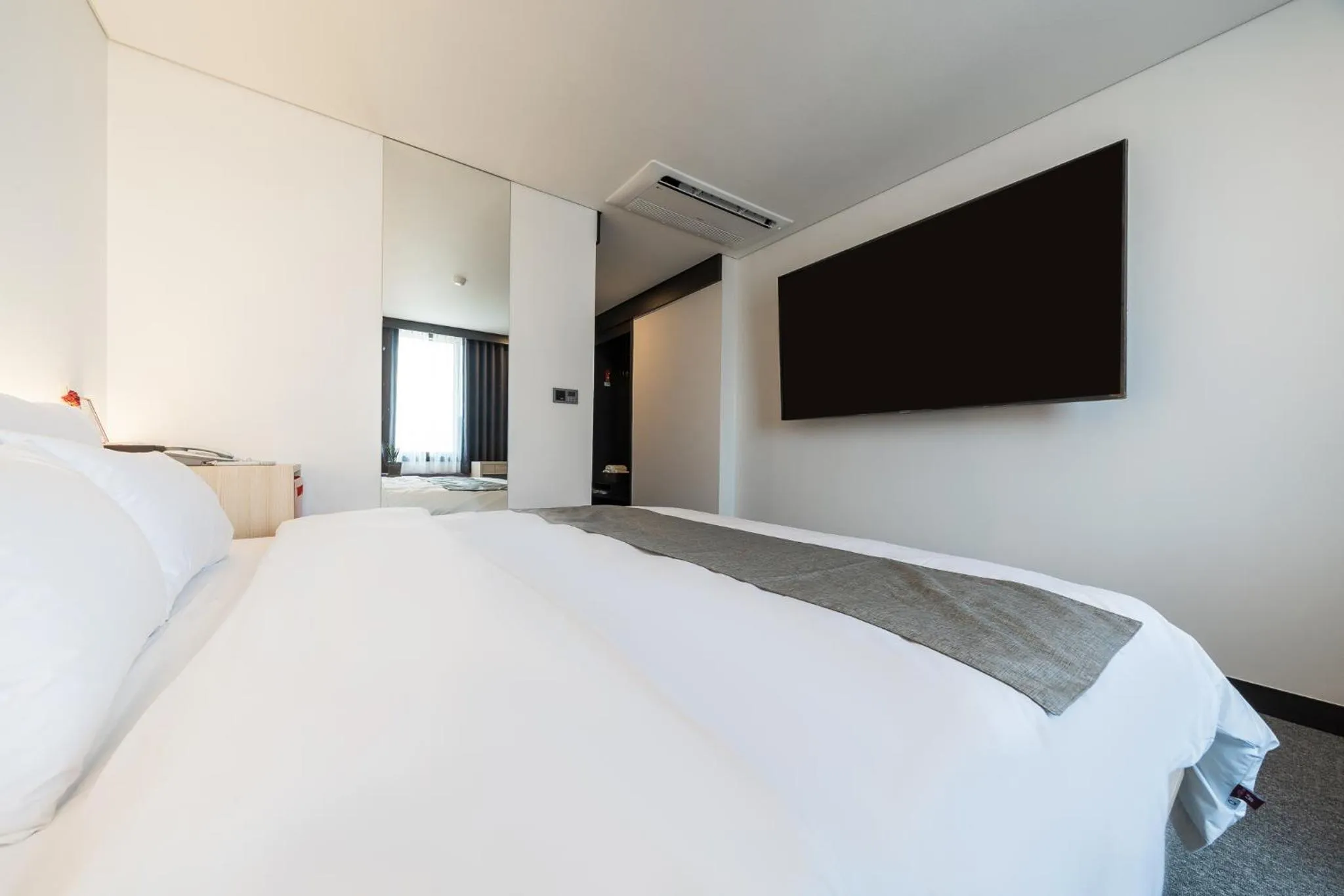 Bed in Jamsil Stay Hotel