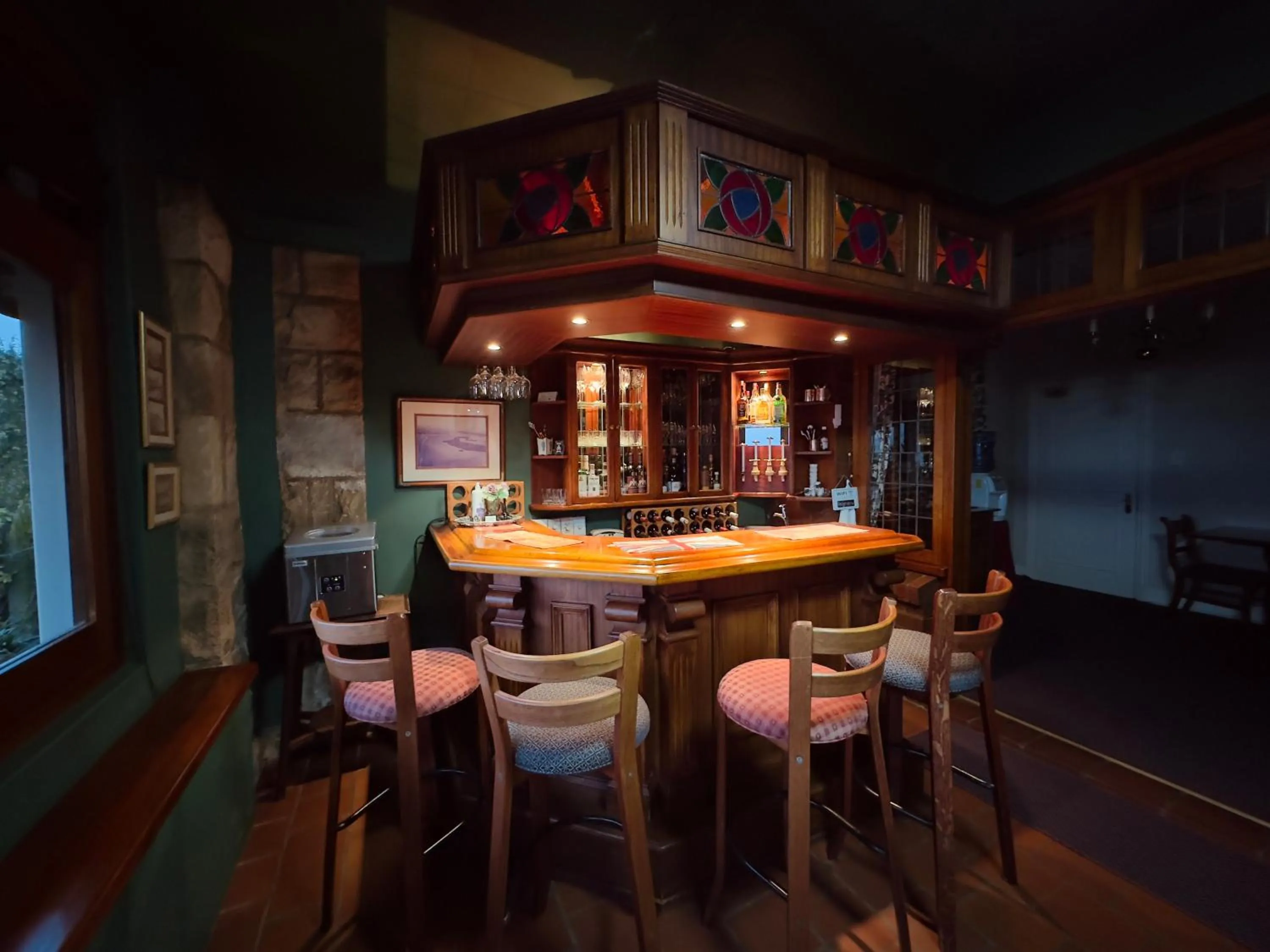 Lounge or bar in Ridgeview Lodge