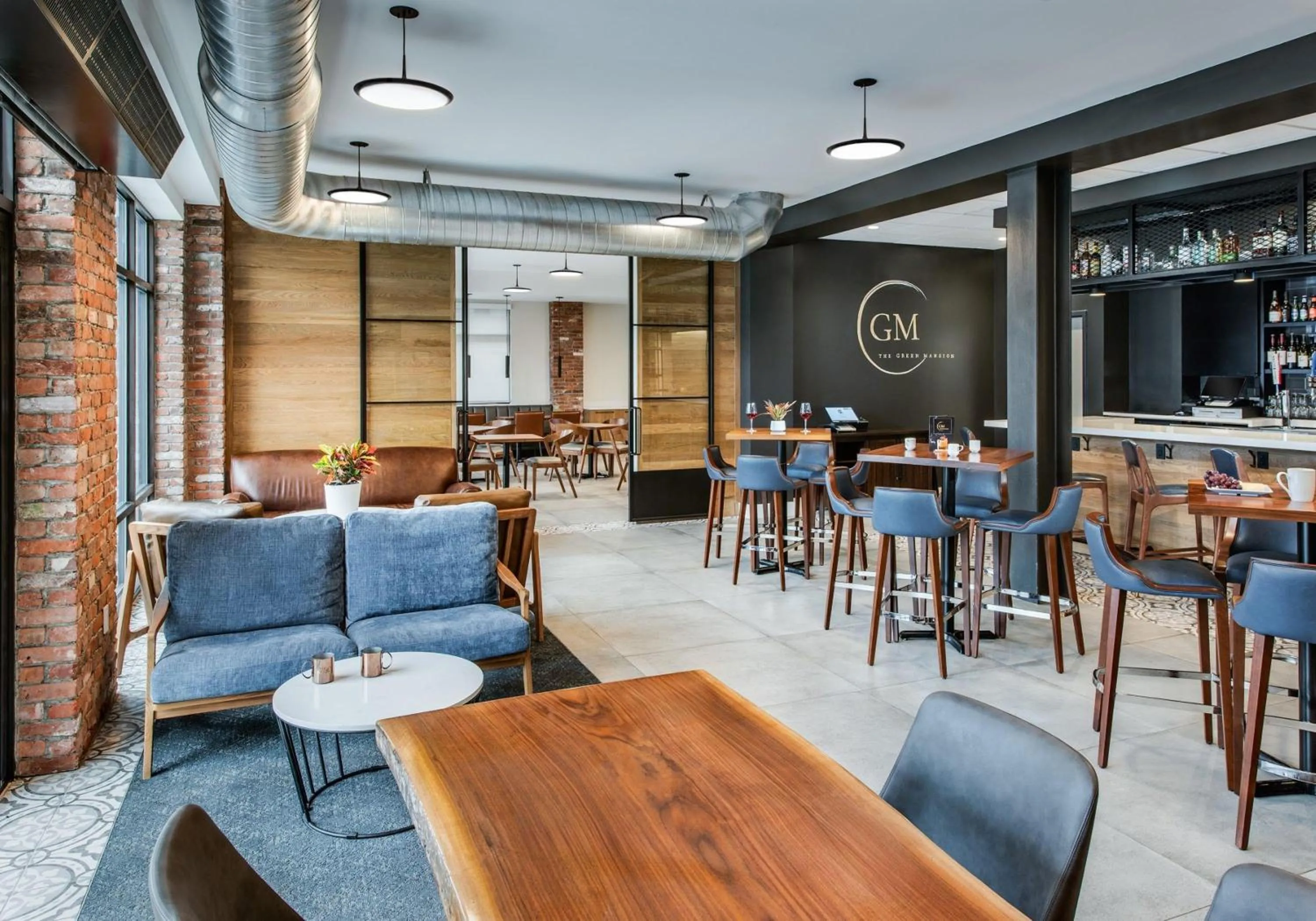 Restaurant/places to eat in Hyatt Place Newark-Main Street