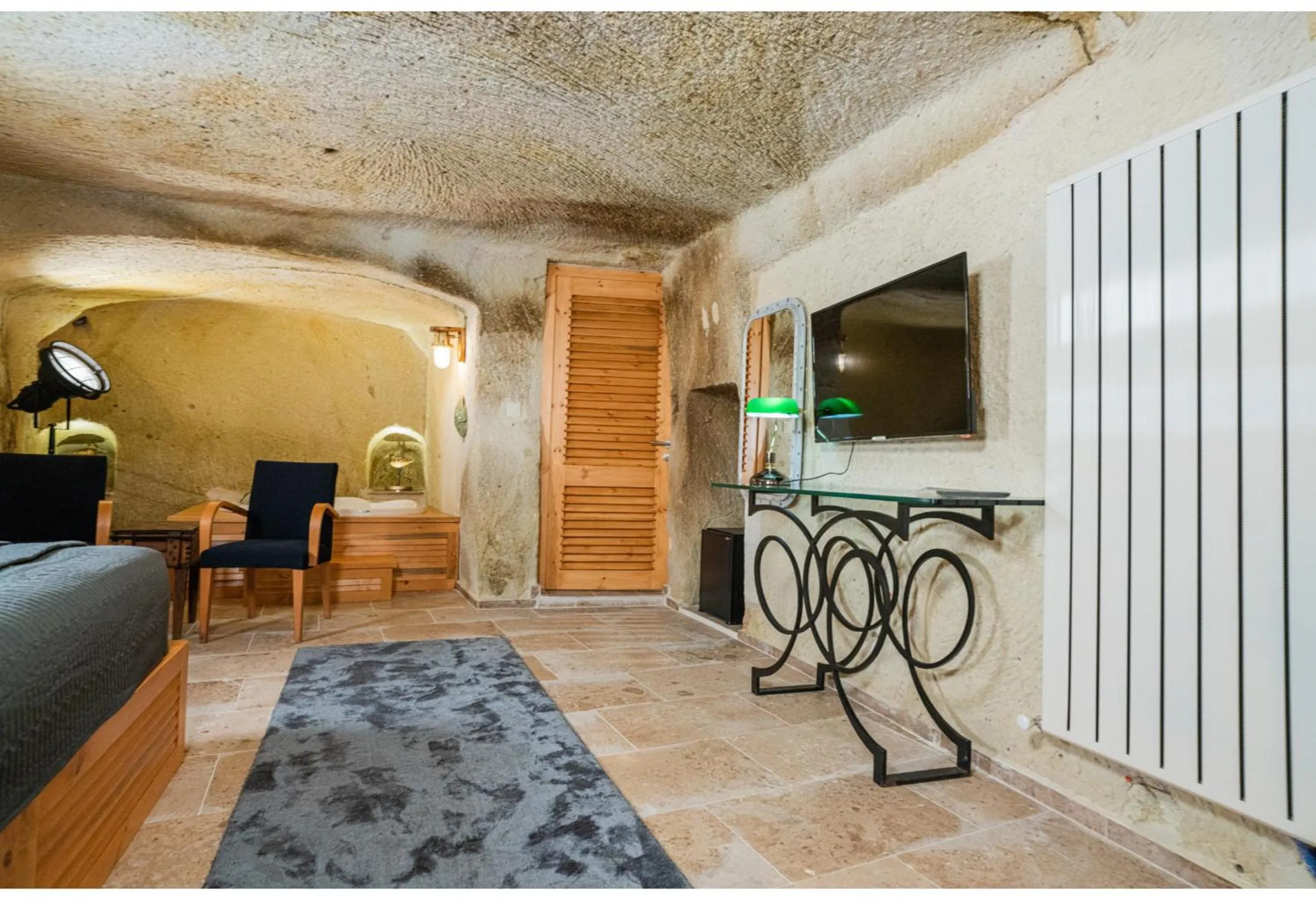 TV and multimedia in Bala Cave House