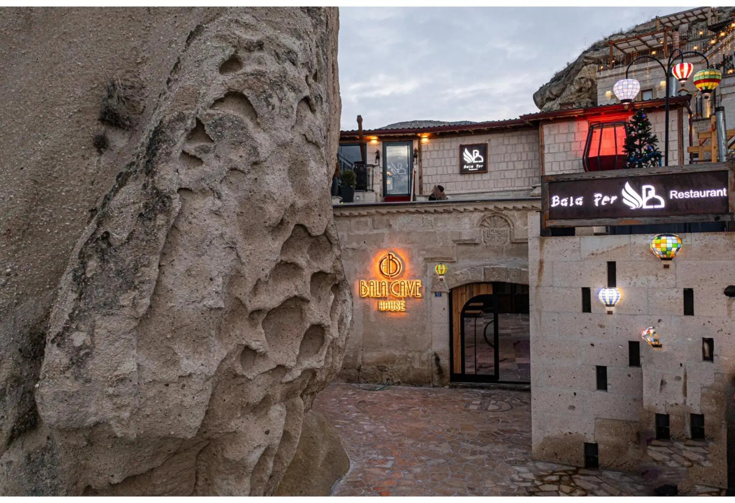 Bala Cave House Bala Cave House