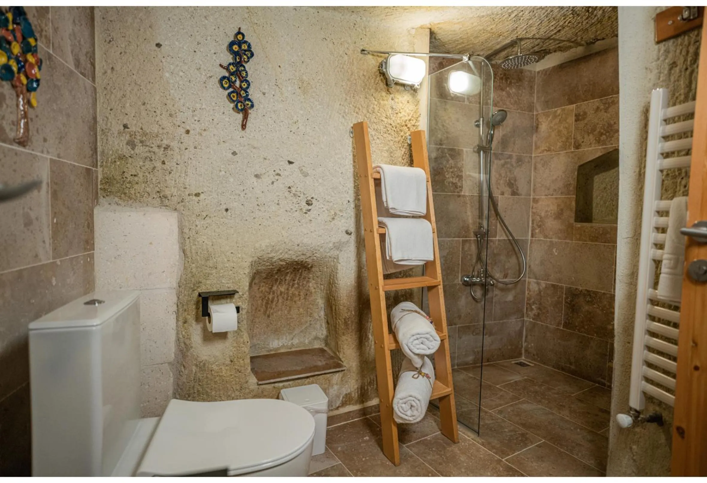 Shower in Bala Cave House