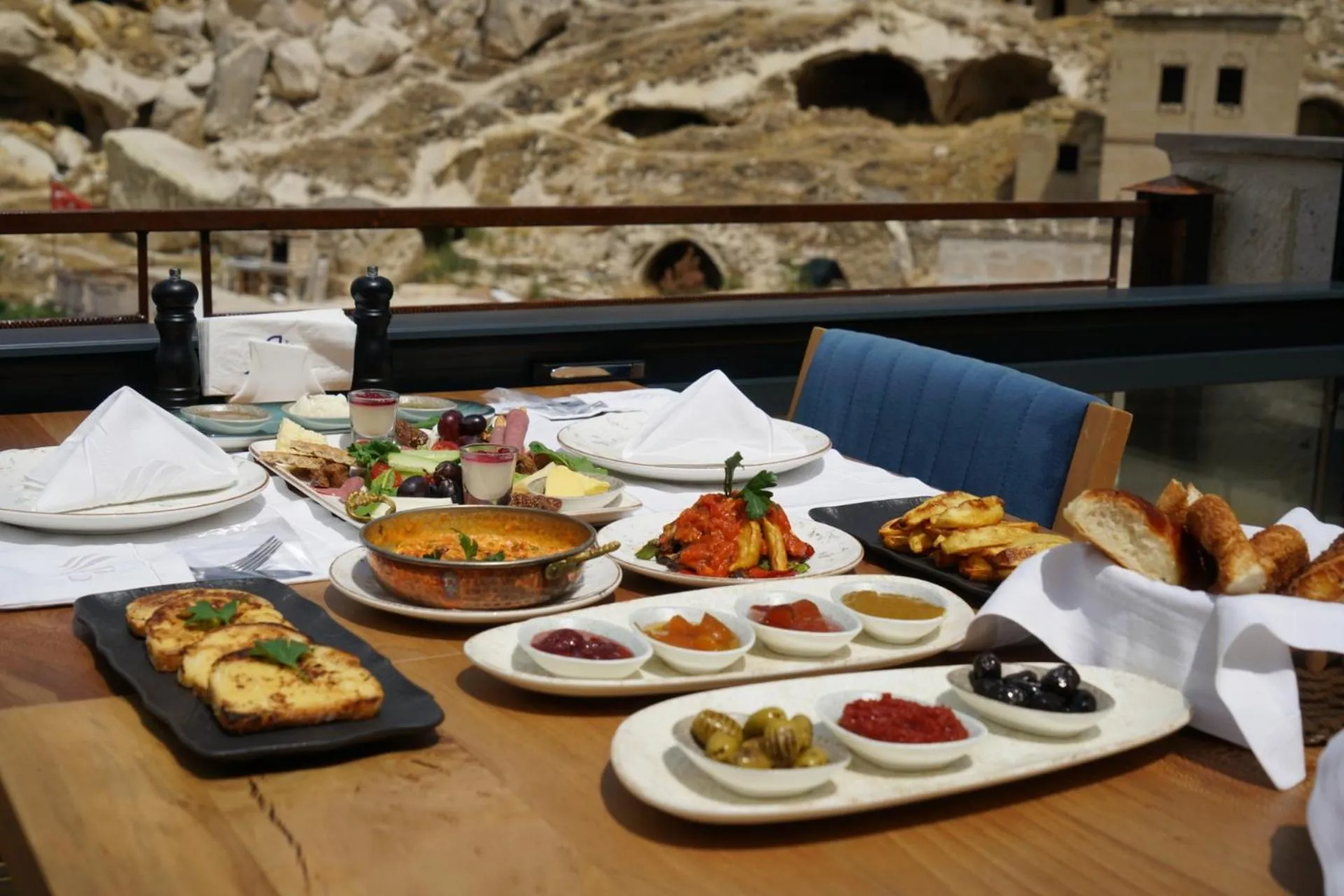 Balcony/Terrace in Bala Cave House