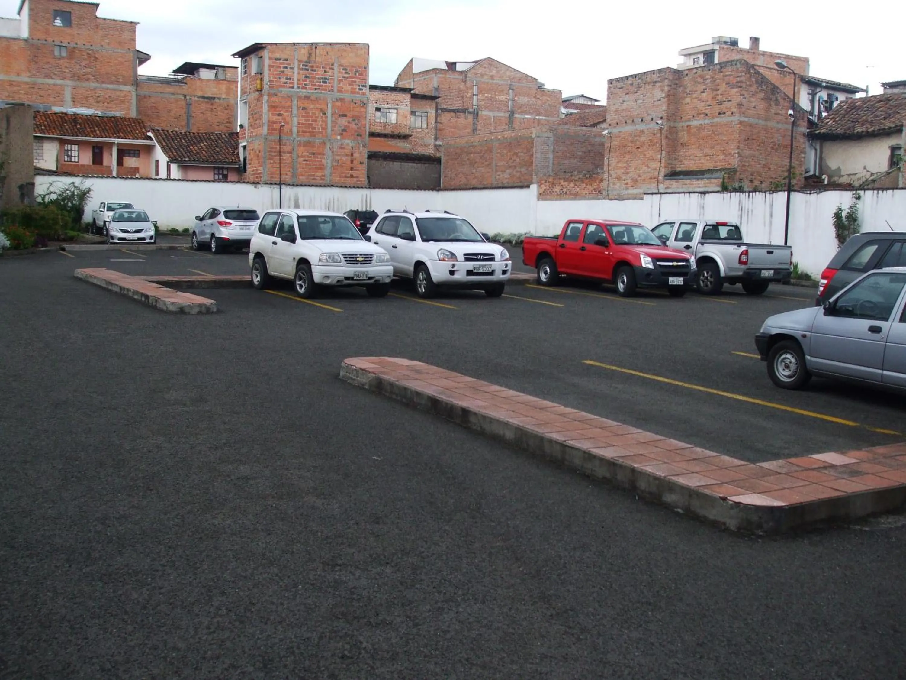 Property building in Hotel Posada del Angel