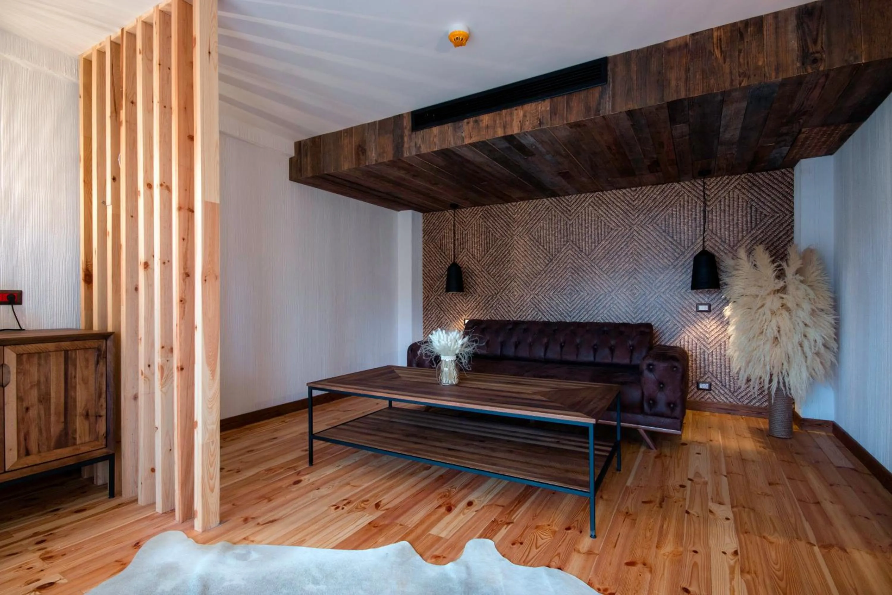 Seating area, Bed in HANUL BUCOVINEI