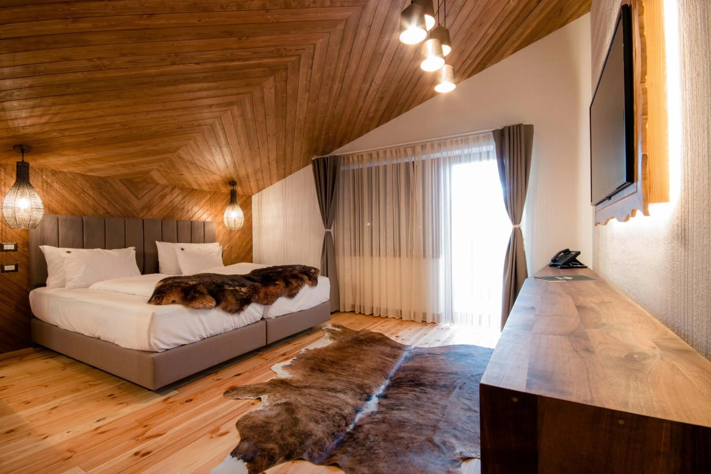 Bed in HANUL BUCOVINEI