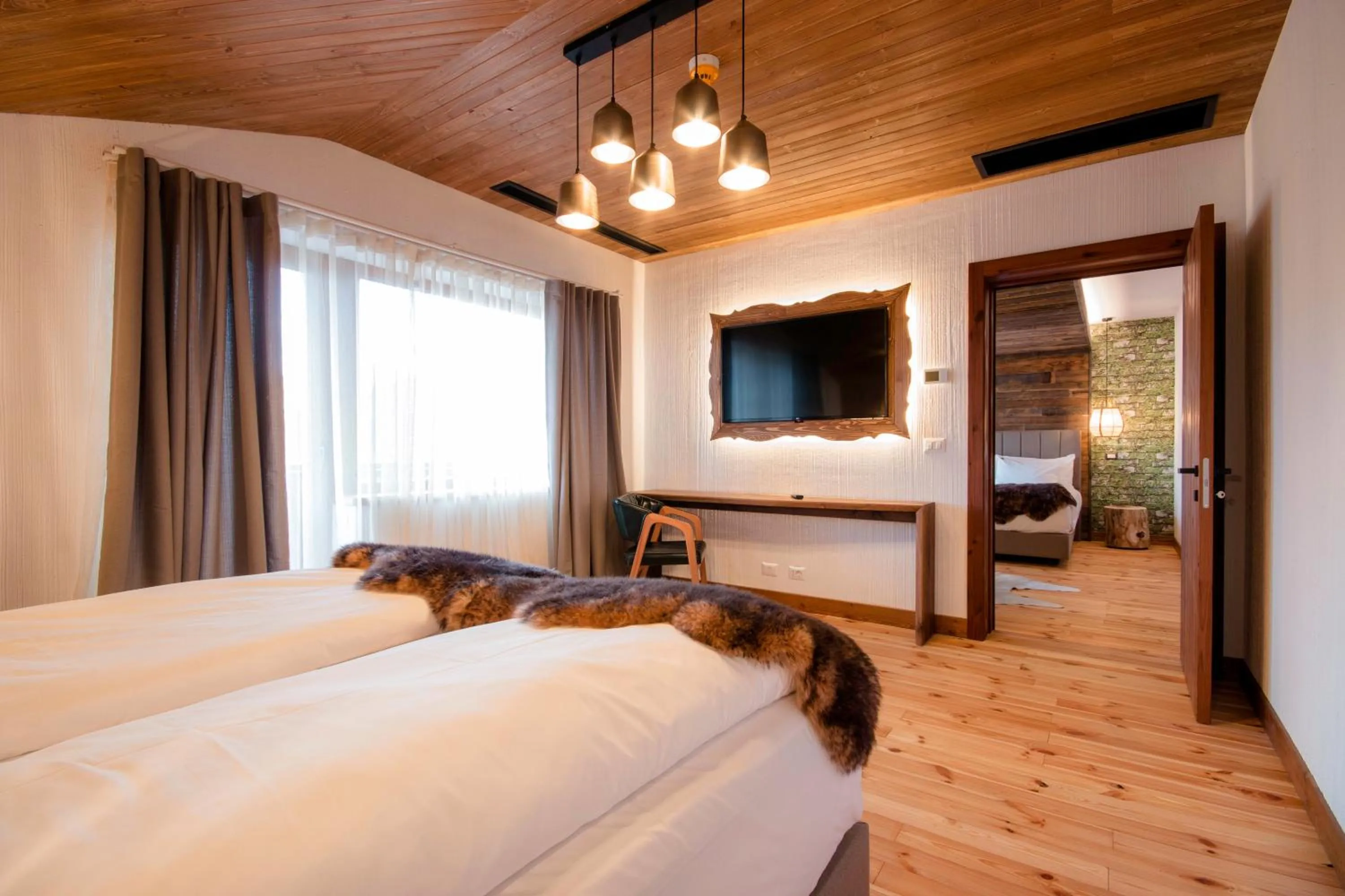 Bedroom, Bed in HANUL BUCOVINEI