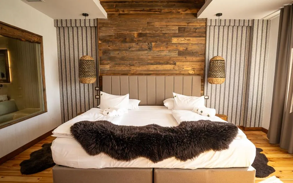 Photo of the whole room, Bed in HANUL BUCOVINEI