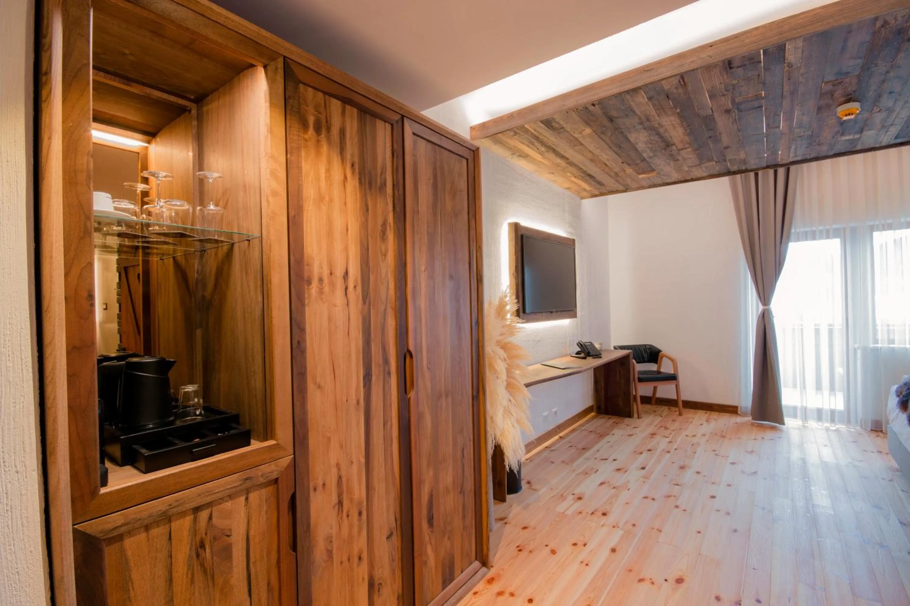 Bedroom in HANUL BUCOVINEI