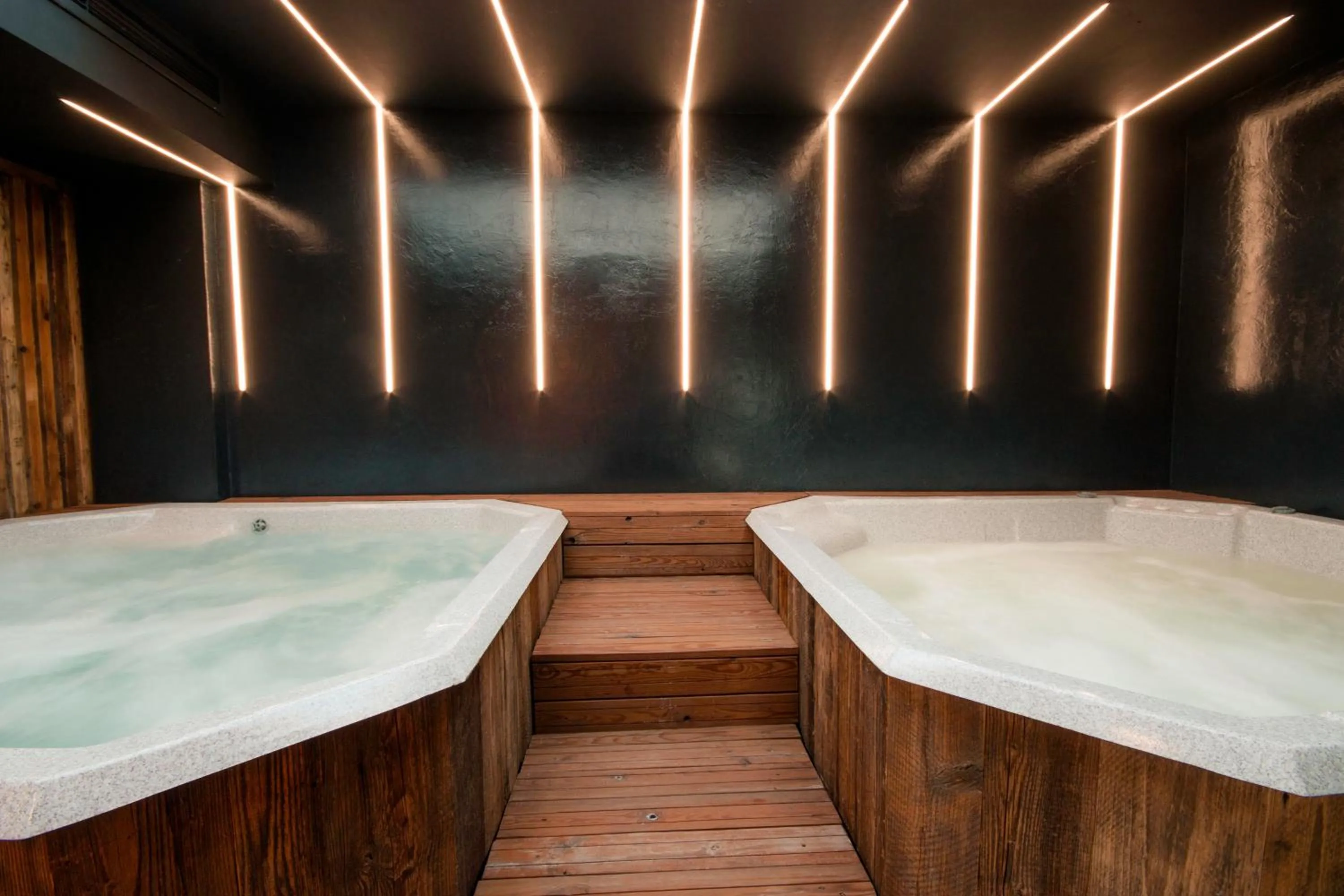 Hot Tub in HANUL BUCOVINEI