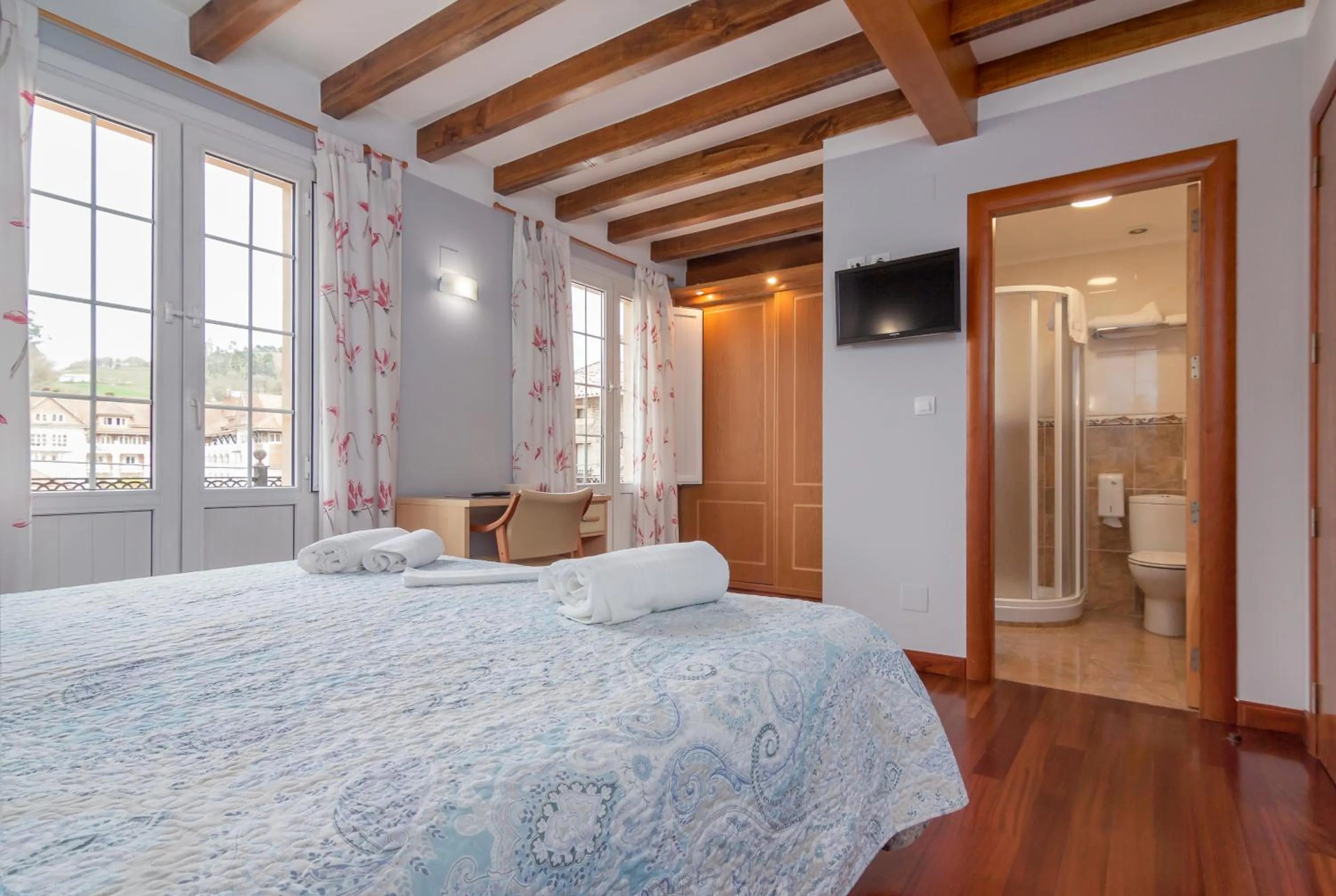 Bed in Hotel La Terraza De Puente Viesgo