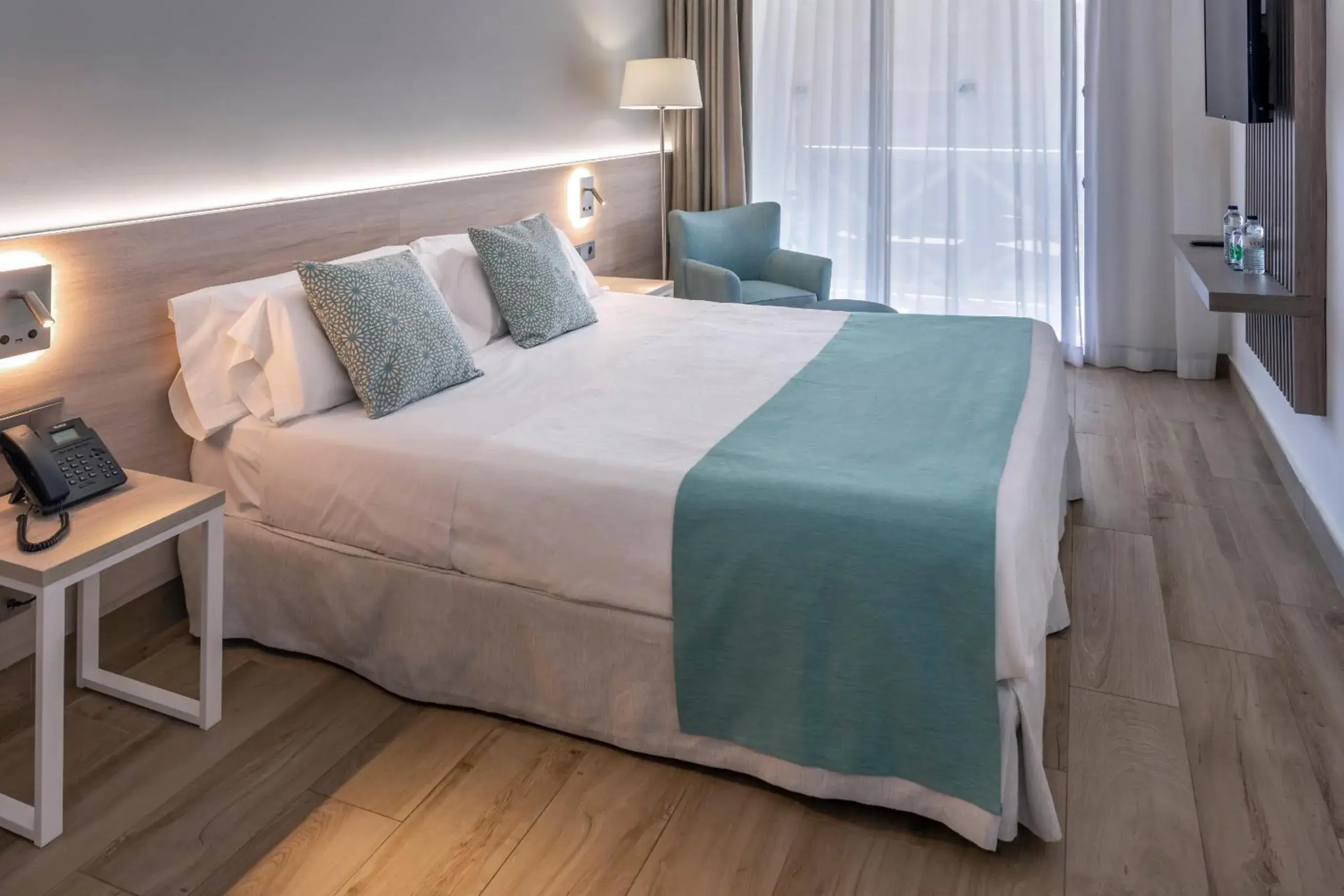 Photo of the whole room, Bed in 4R Casablanca Playa Photo of the whole room, Bed in 4R Casablanca Playa