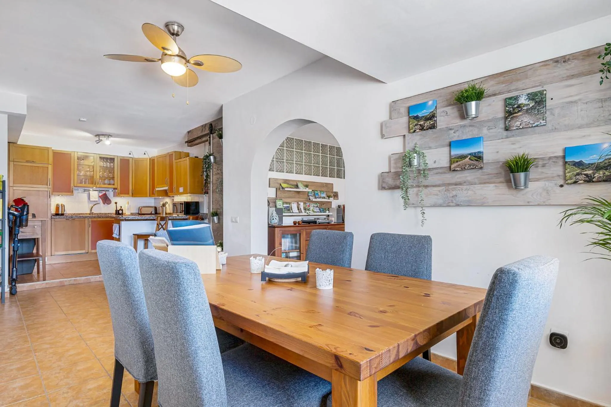 Dining area in Monda Heights close to Marbella