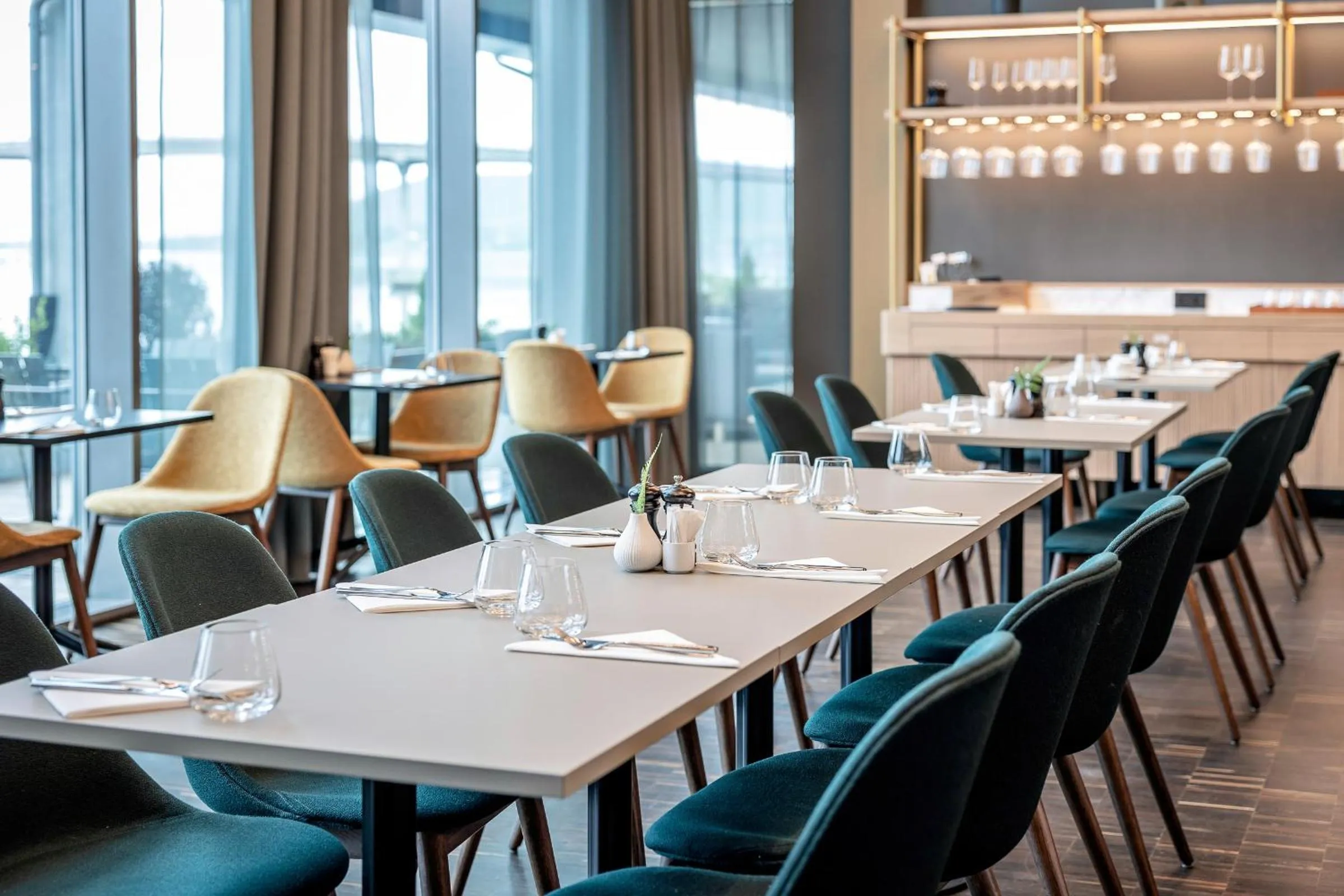 Restaurant/places to eat in Quality Hotel Richard With