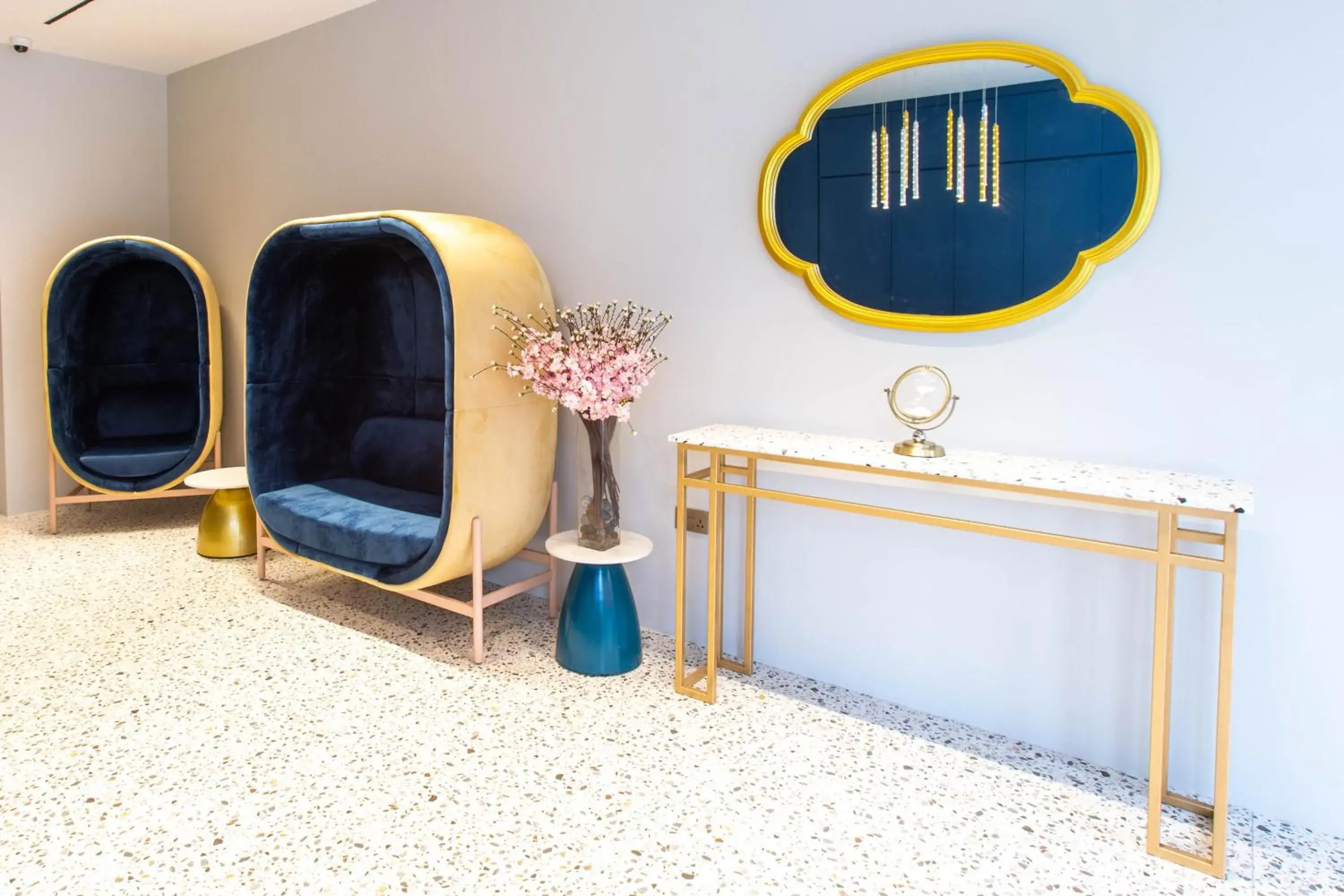 Lobby or reception in ibis budget Singapore Gold Lobby or reception in ibis budget Singapore Gold