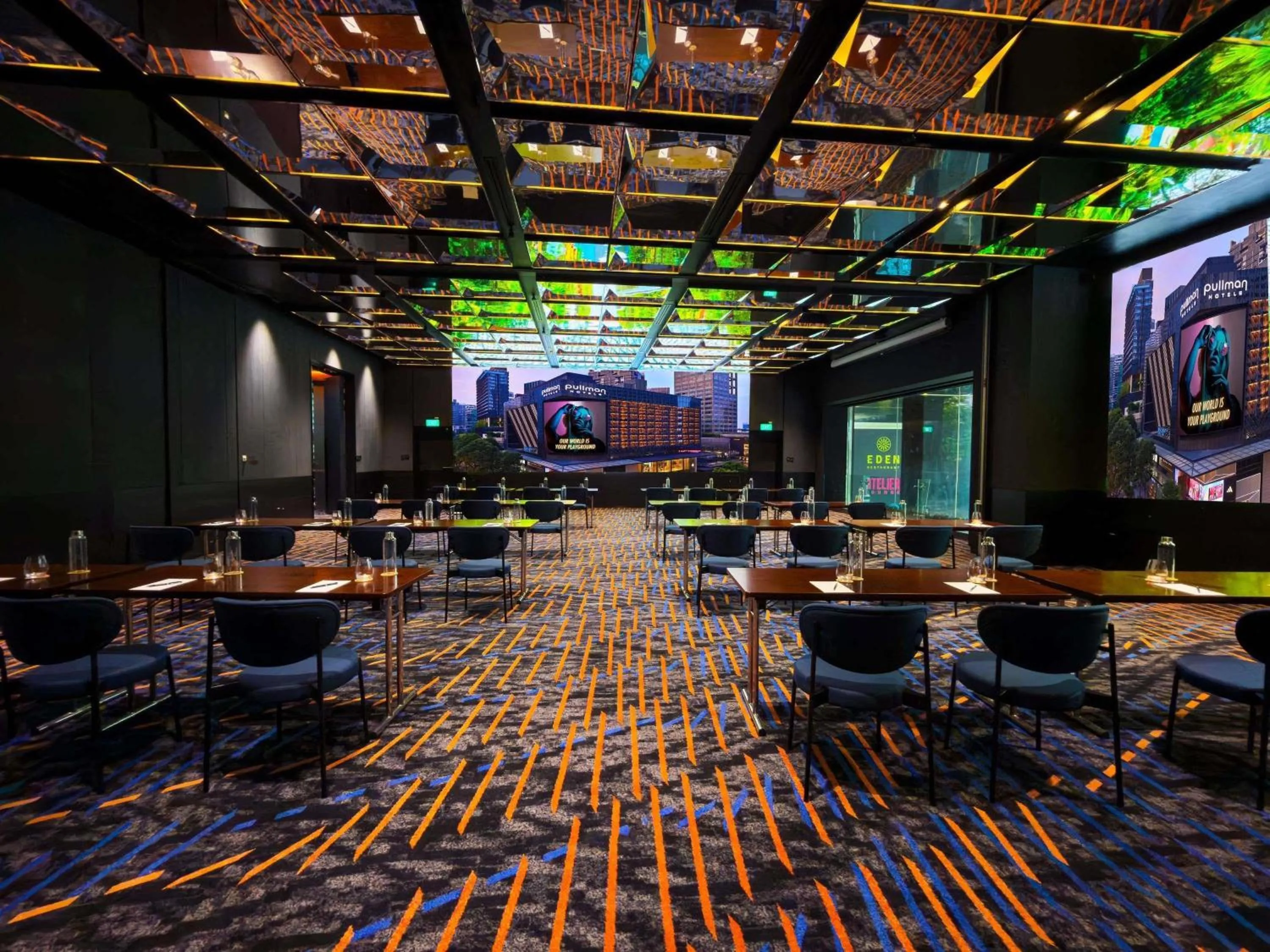 Meeting/conference room in Pullman Singapore Orchard