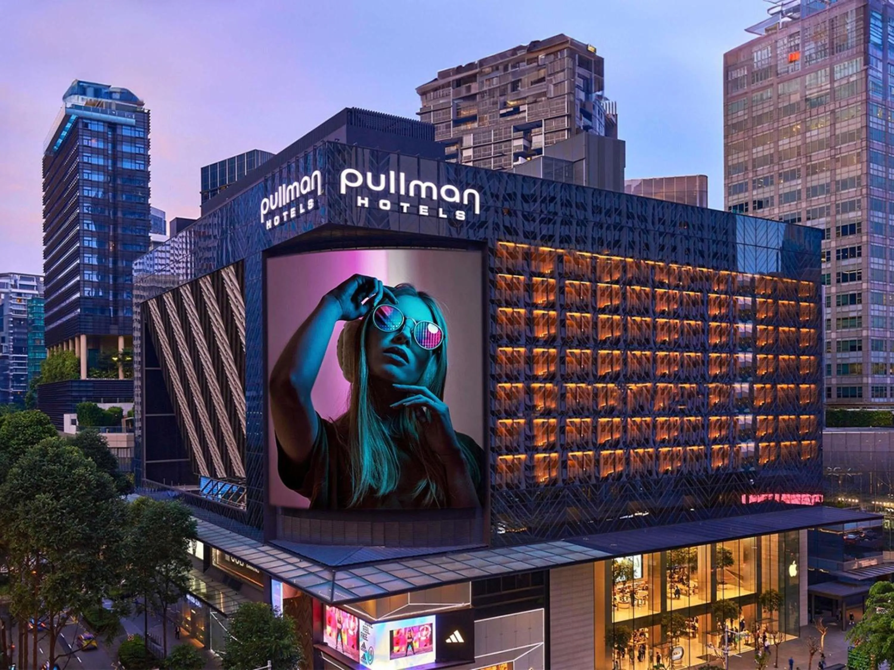 Property building in Pullman Singapore Orchard