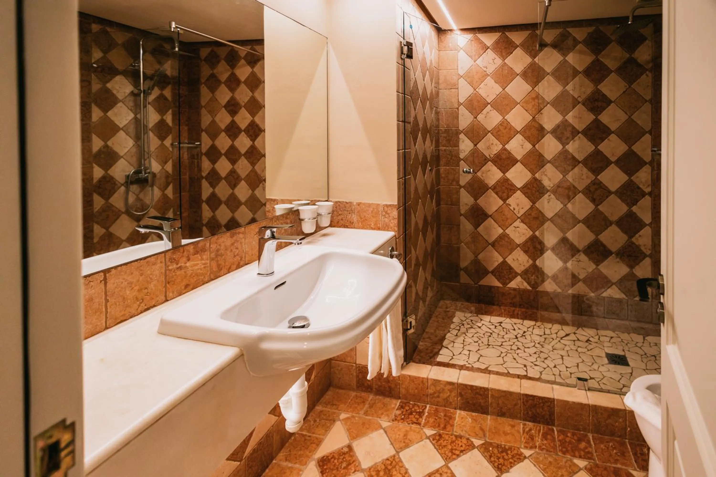 Shower in Posada del Marqués