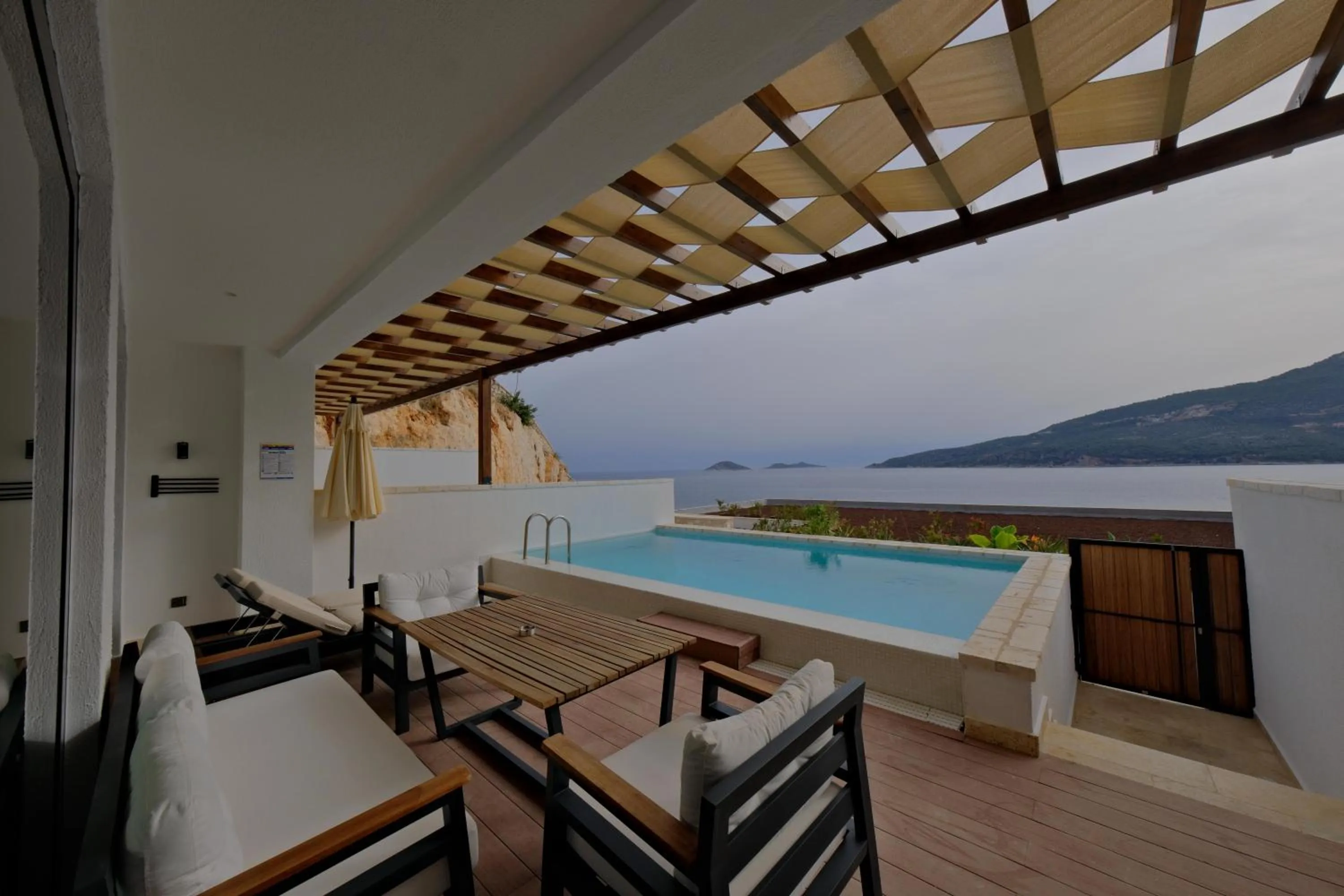 Photo of the whole room in Lures Hotel