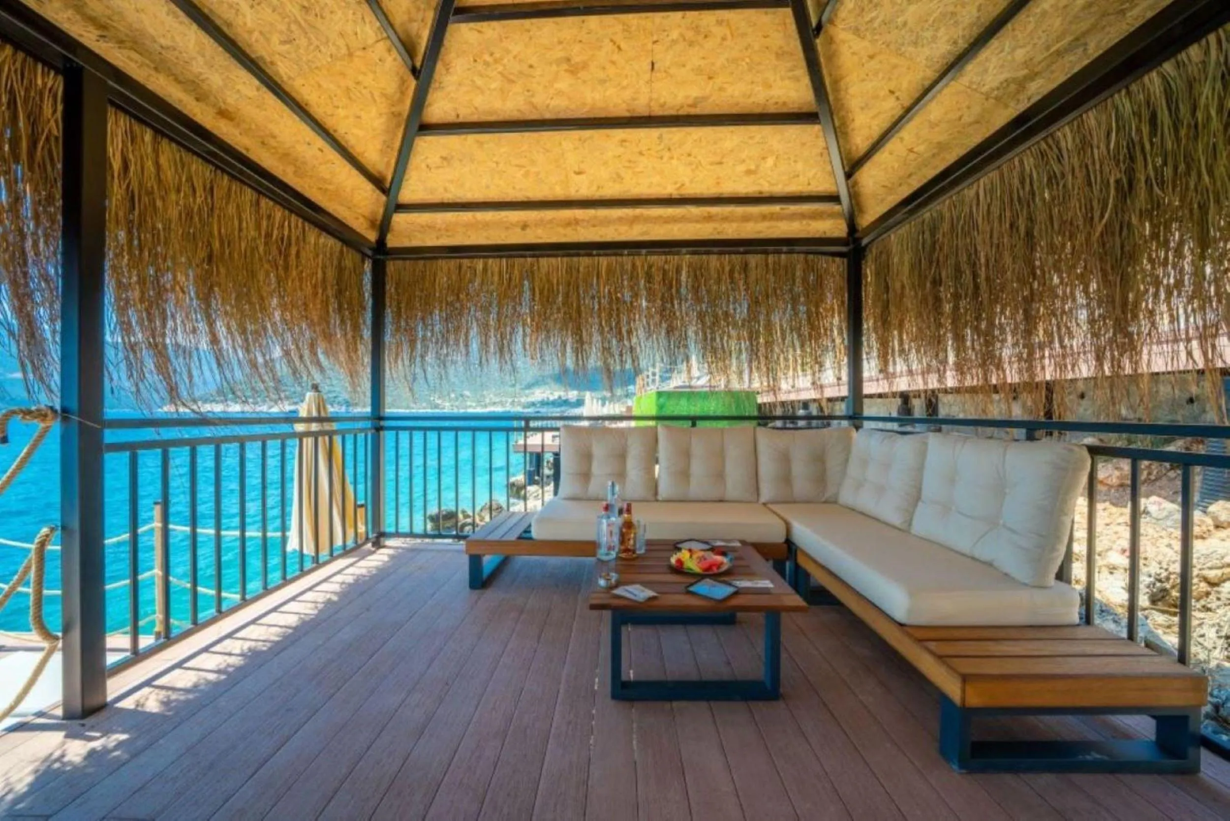 Beach in Lures Hotel