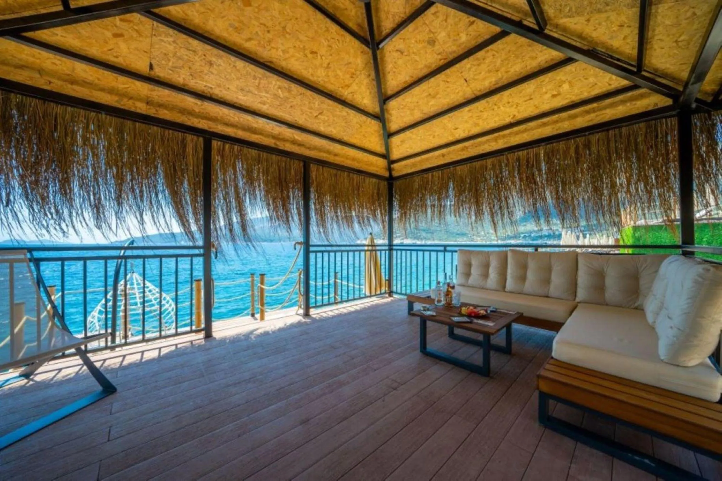 Beach in Lures Hotel