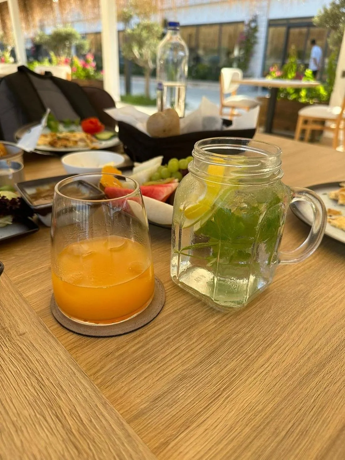 Restaurant/places to eat in Lures Hotel