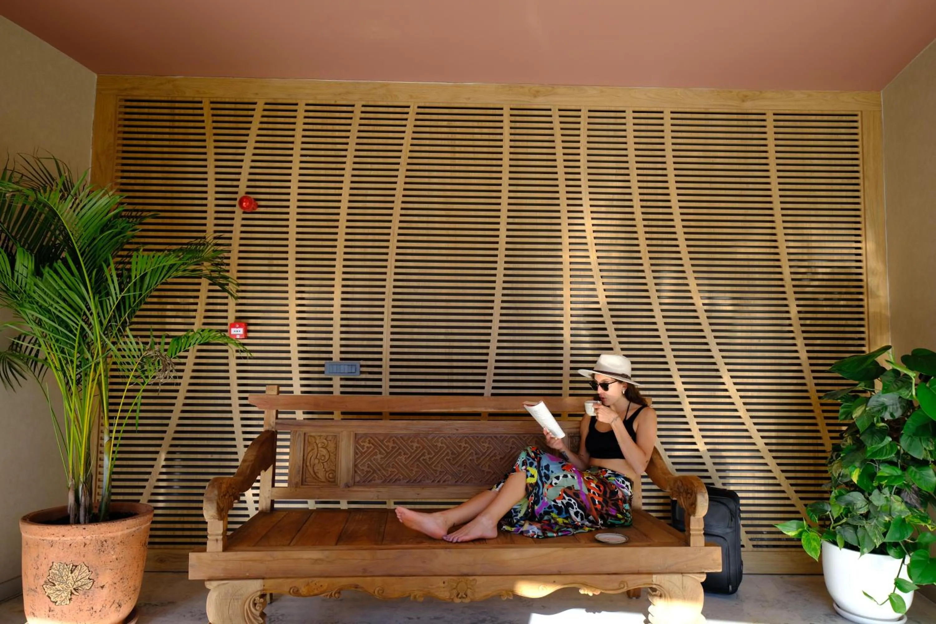 Lobby or reception in Lures Hotel