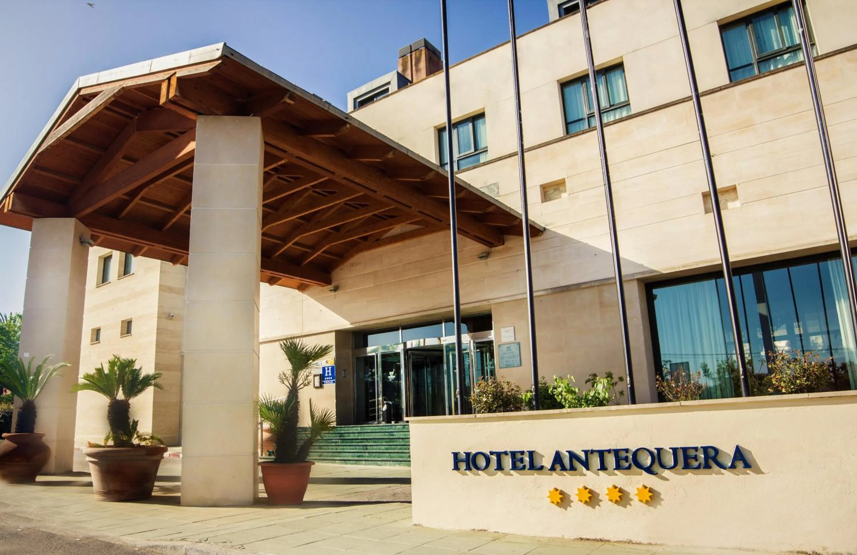 Facade/entrance in Hotel Antequera Hills
