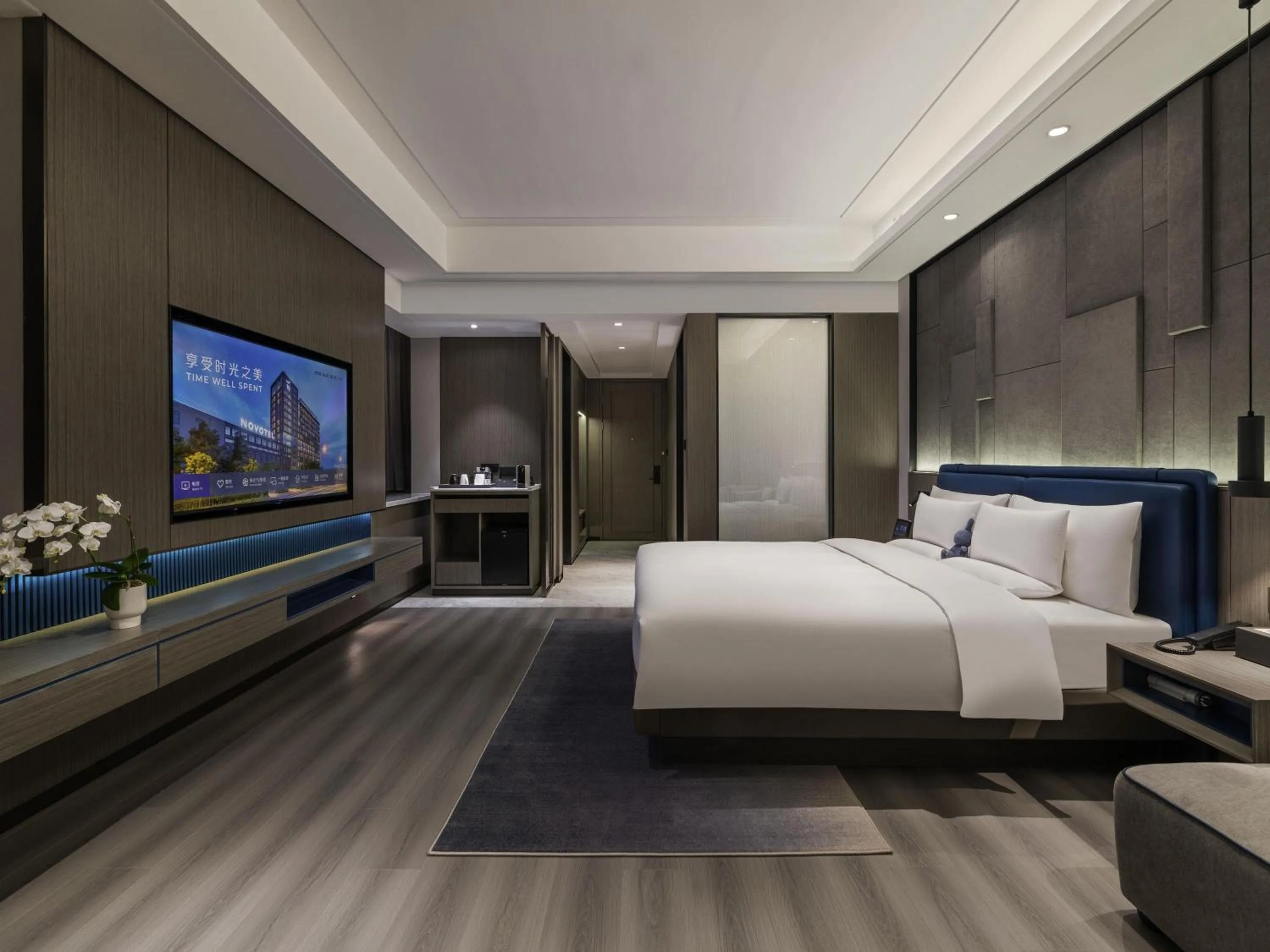 Bedroom in Novotel Kunshan Yangcheng Lake