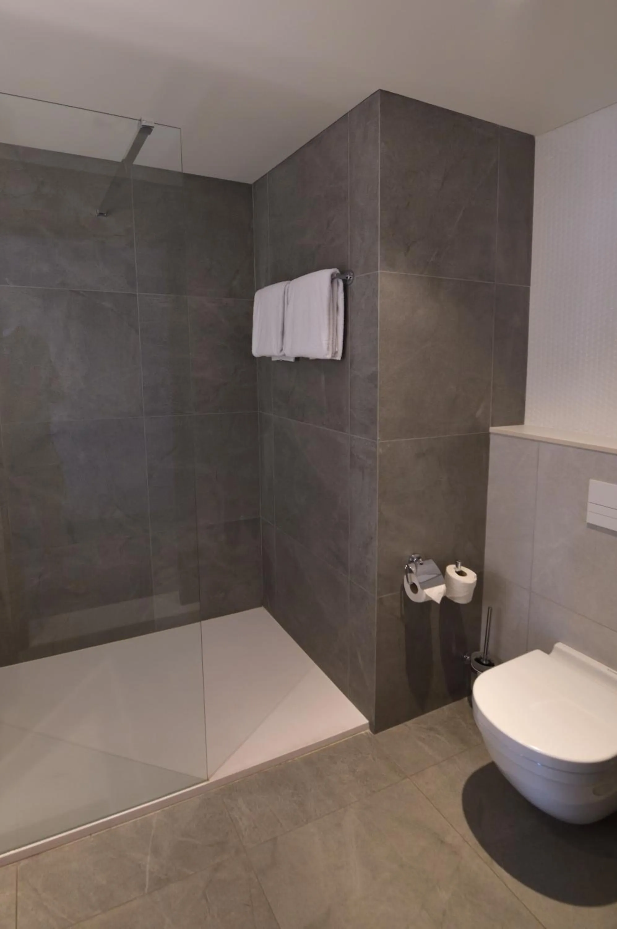 Shower in Novotel Kinshasa La Gombe