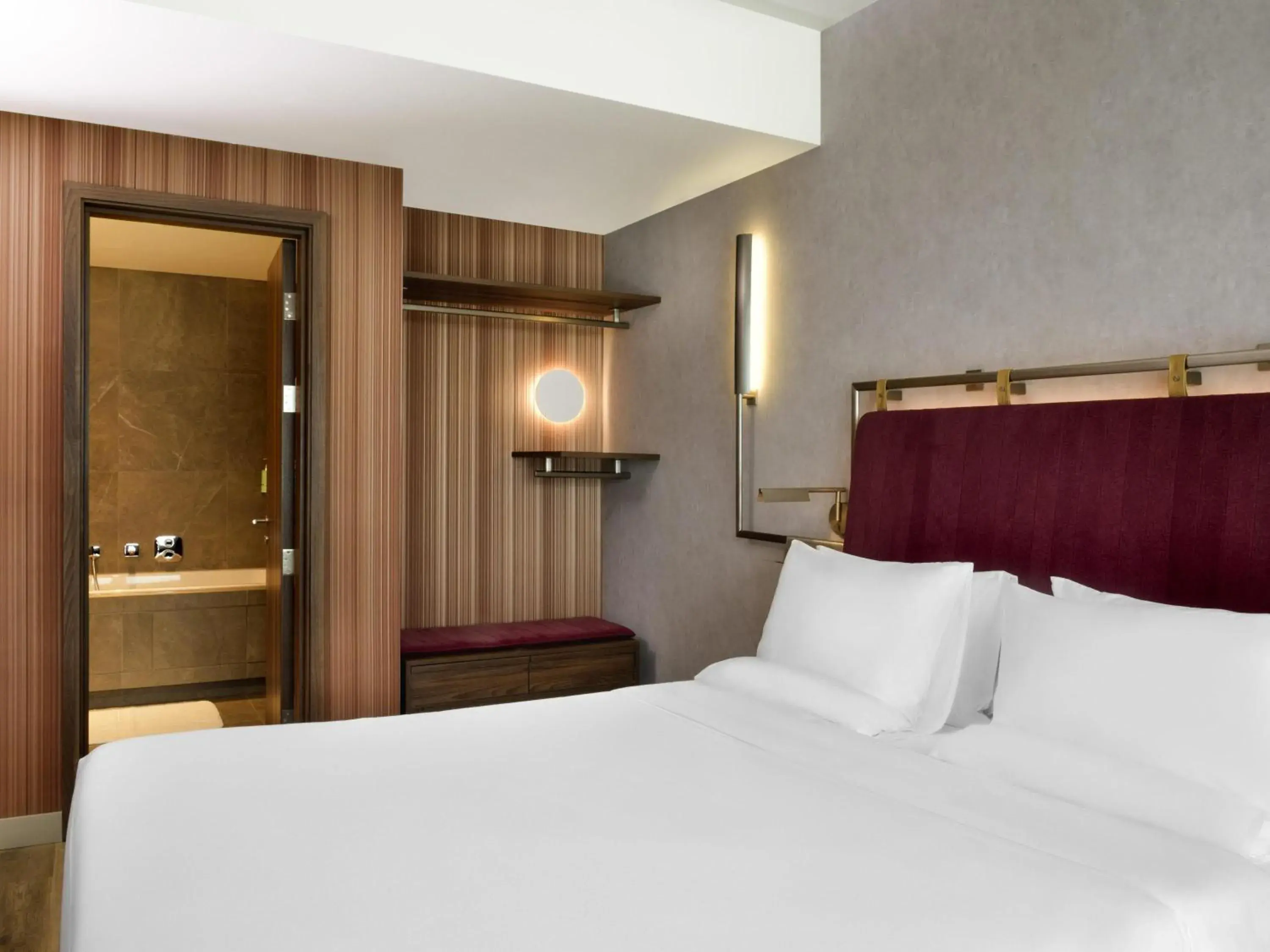 Bedroom, Bed in Novotel Kinshasa La Gombe Bedroom, Bed in Novotel Kinshasa La Gombe