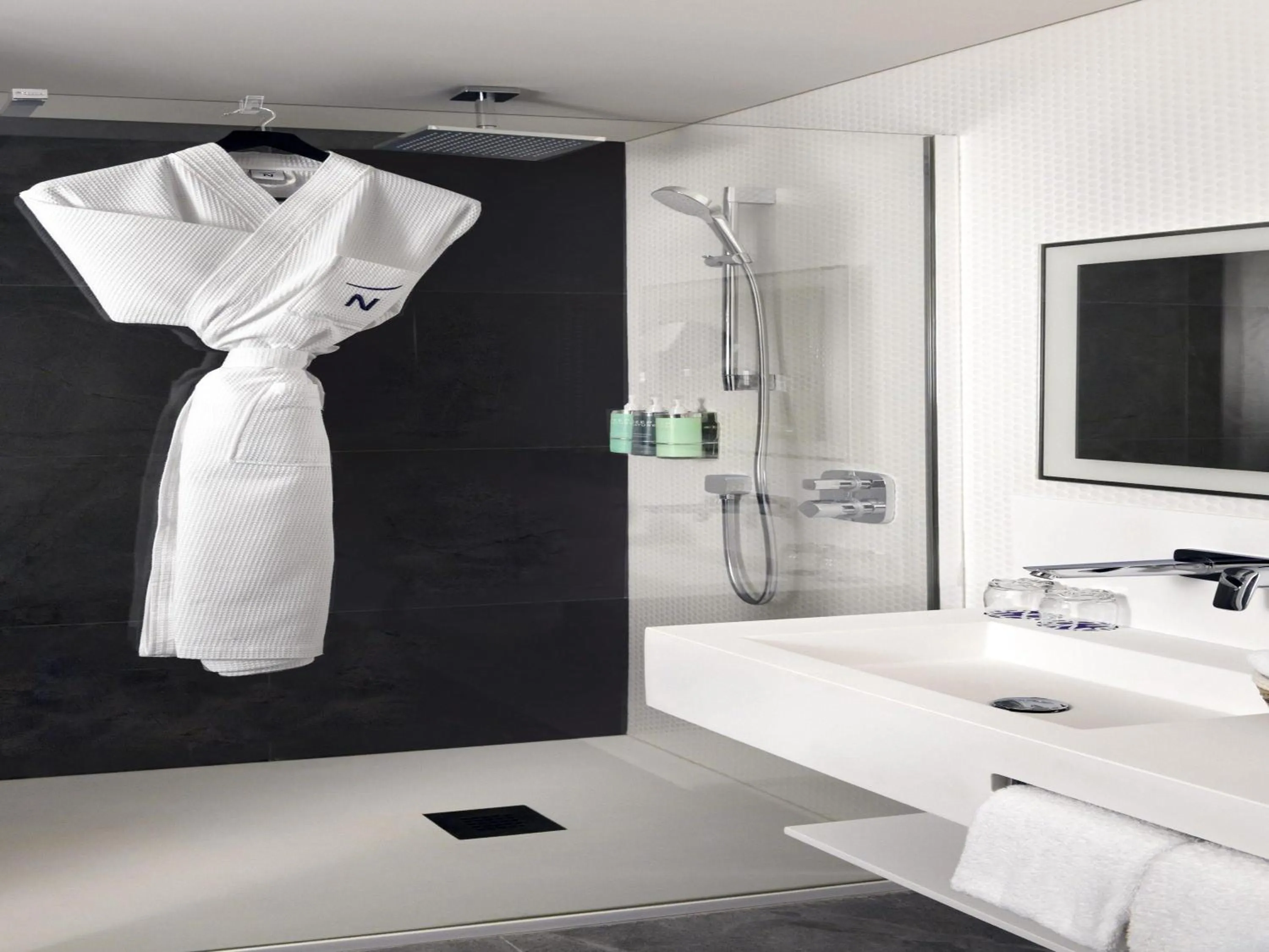 Bedroom, Bed in Novotel Kinshasa La Gombe