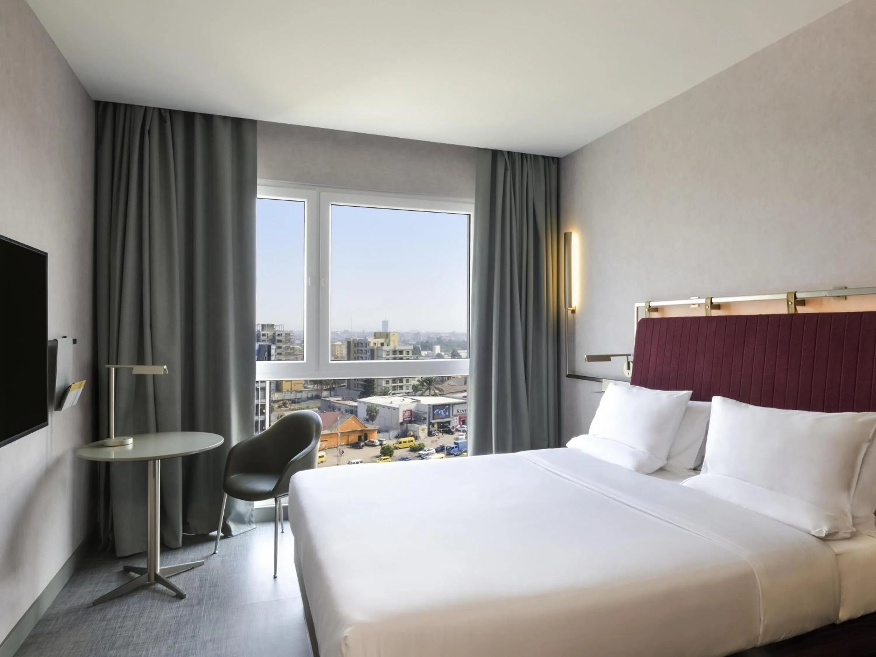 Bedroom, Bed in Novotel Kinshasa La Gombe
