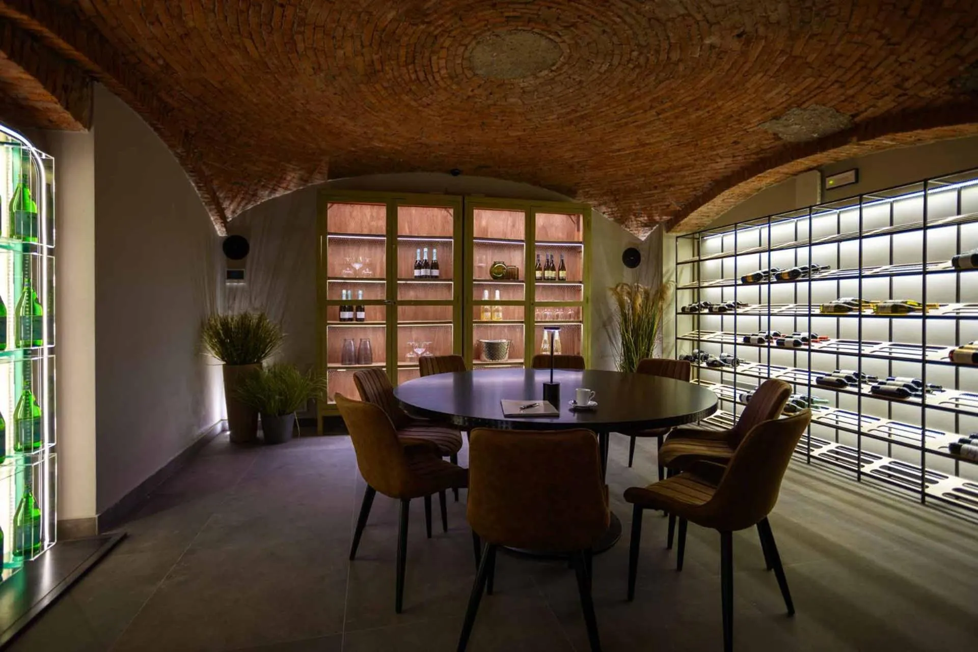 Alcoholic drinks in AR Prestige Penthouse - TriBeCa Loft