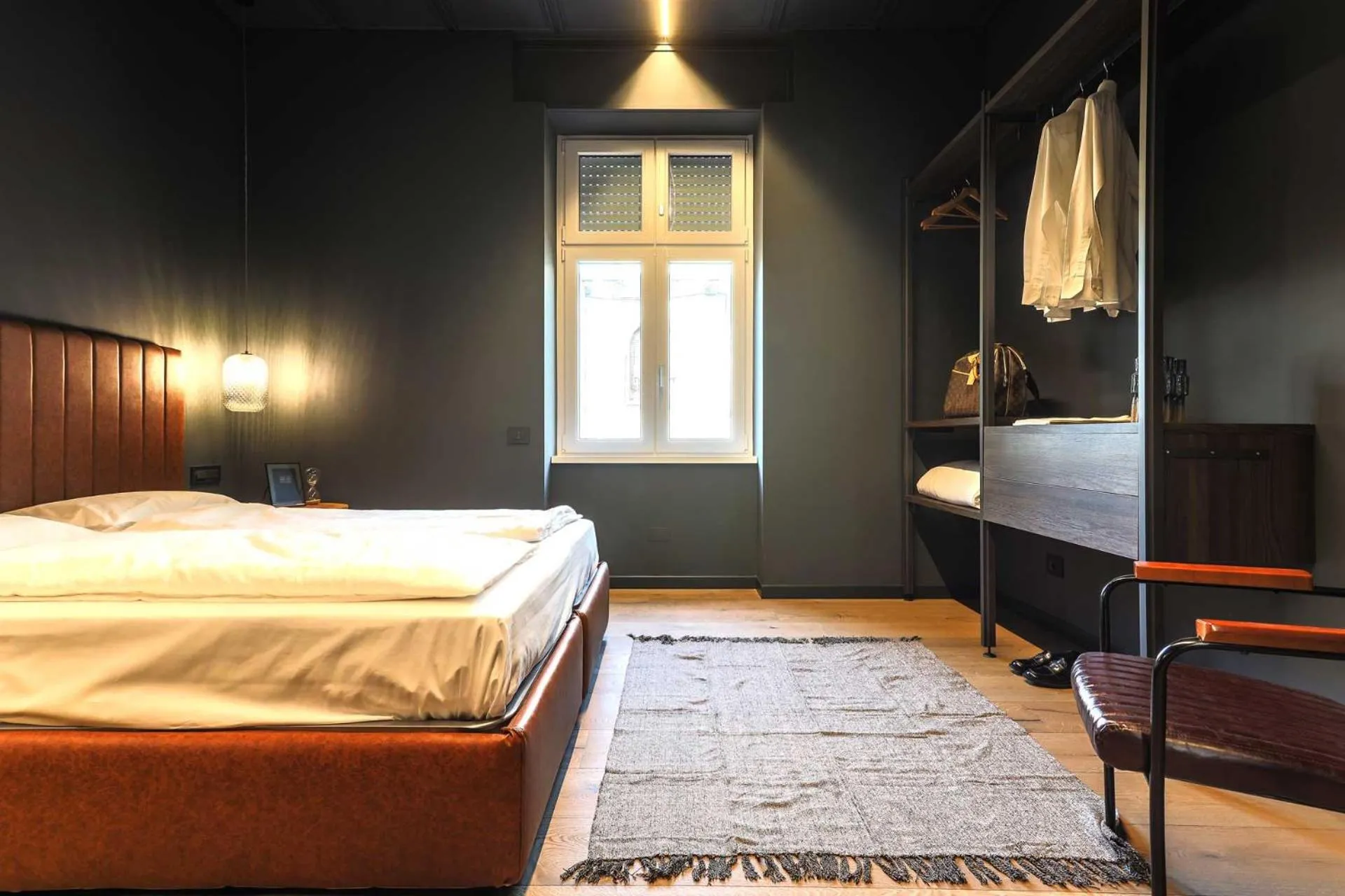 Bedroom, Bed in AR Prestige Penthouse - TriBeCa Loft