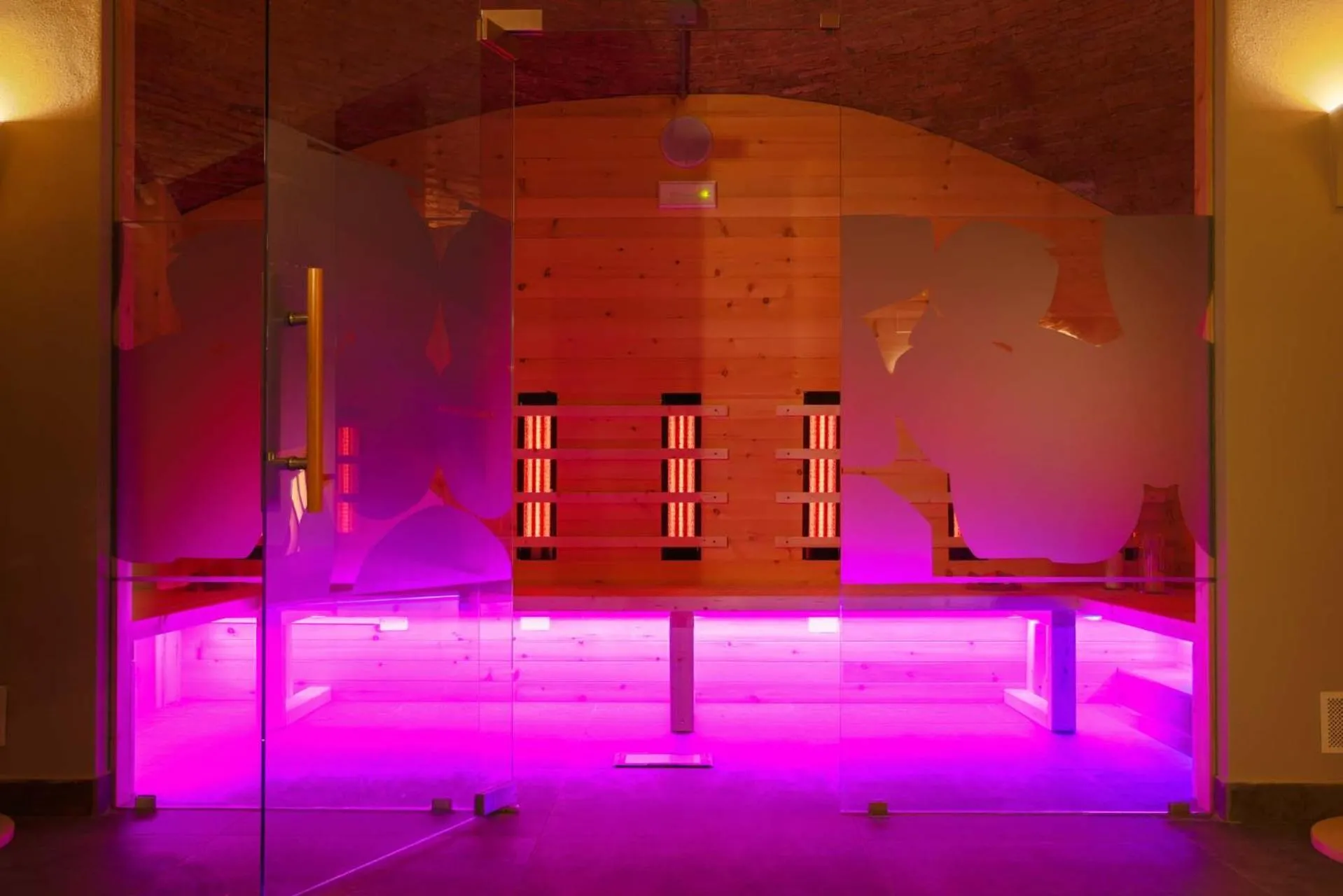 Sauna in AR Prestige Penthouse - TriBeCa Loft