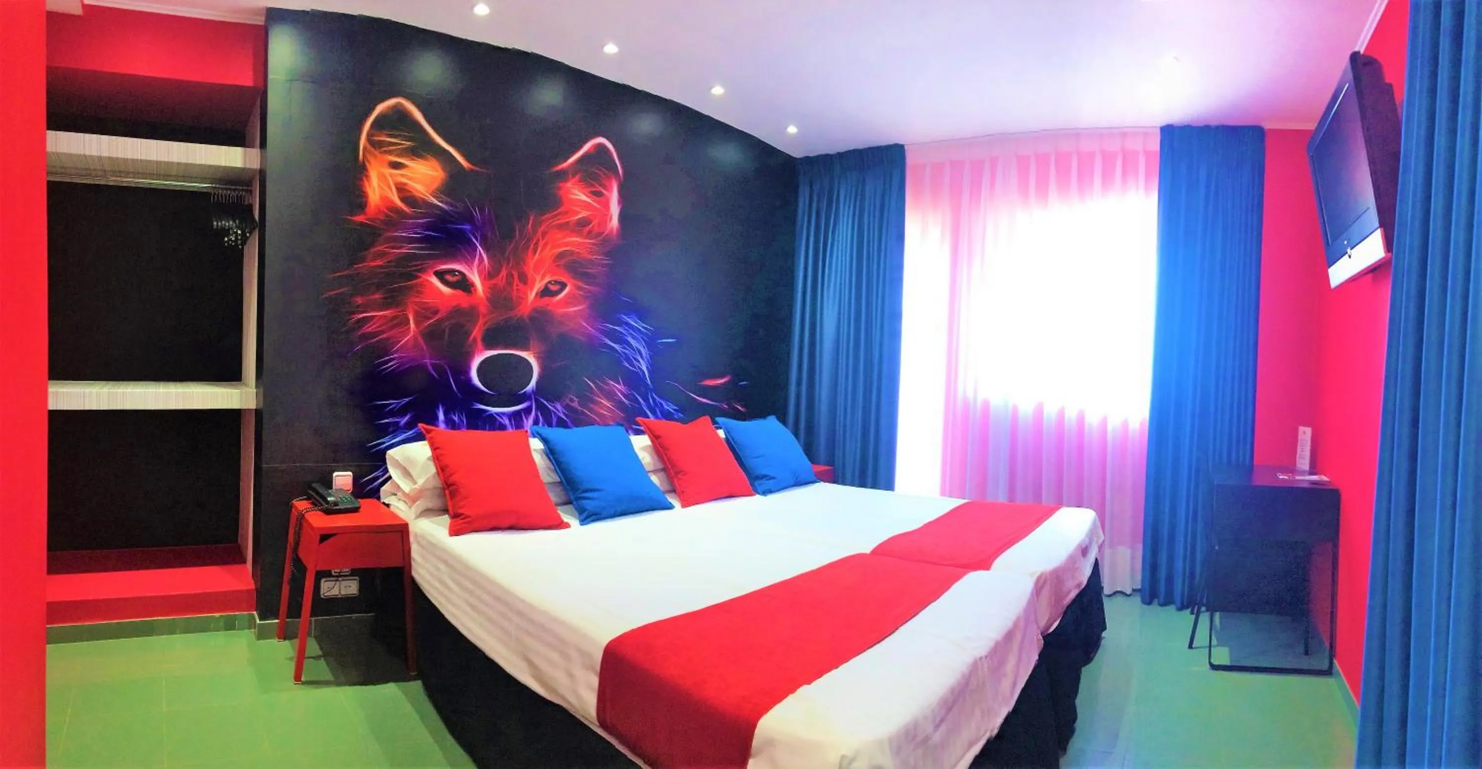 Bedroom, Bed in Hotel Indiana