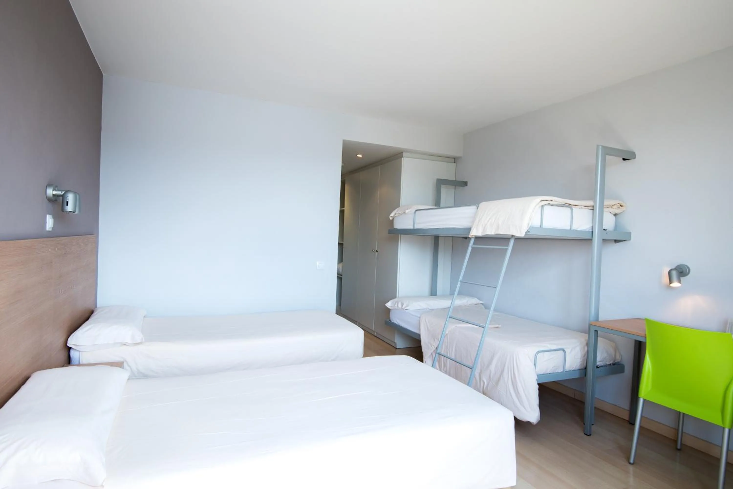 bunk bed, Bed in Campus Cerdanya
