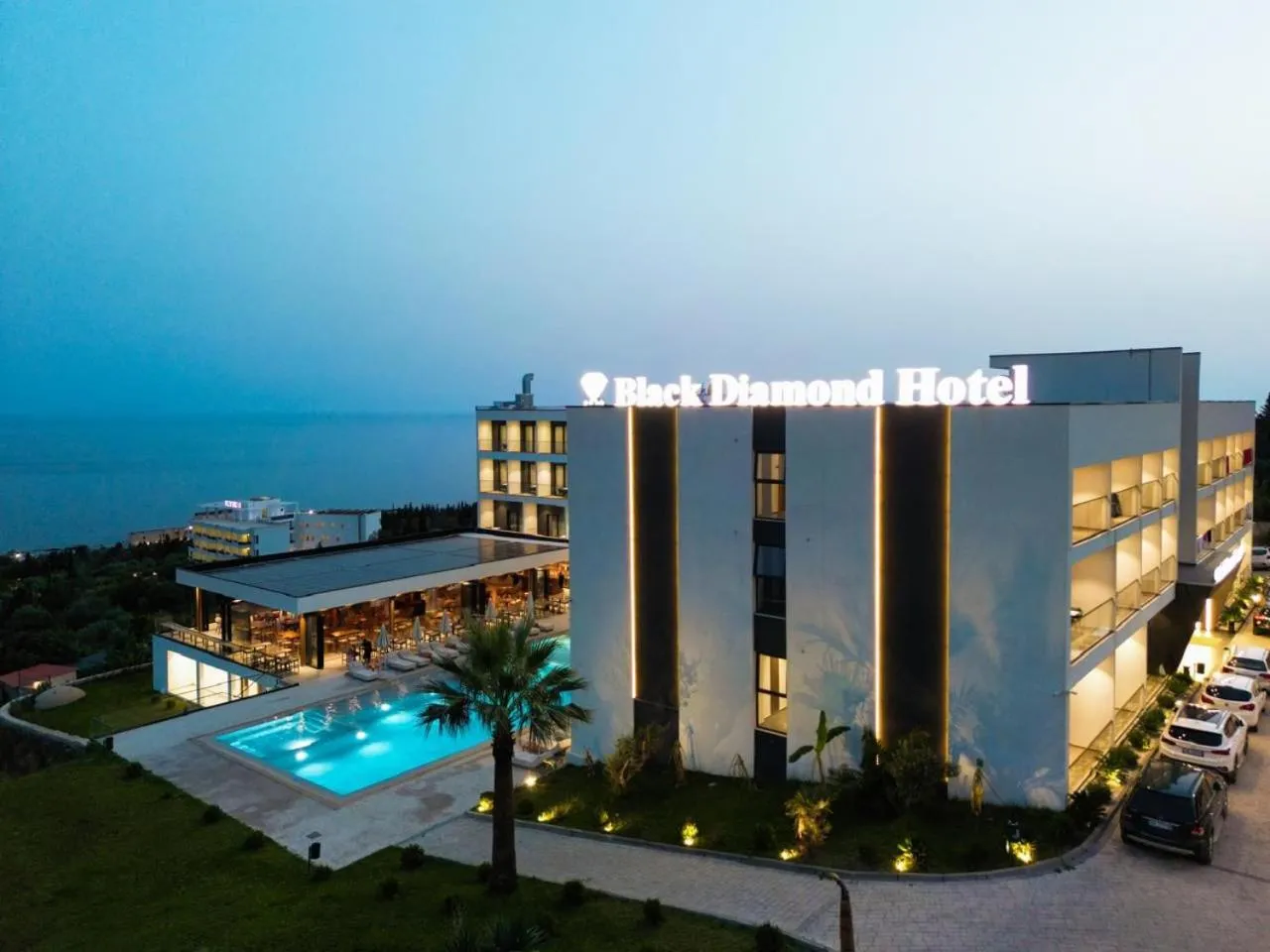 Black Diamond Hotel Dhermi