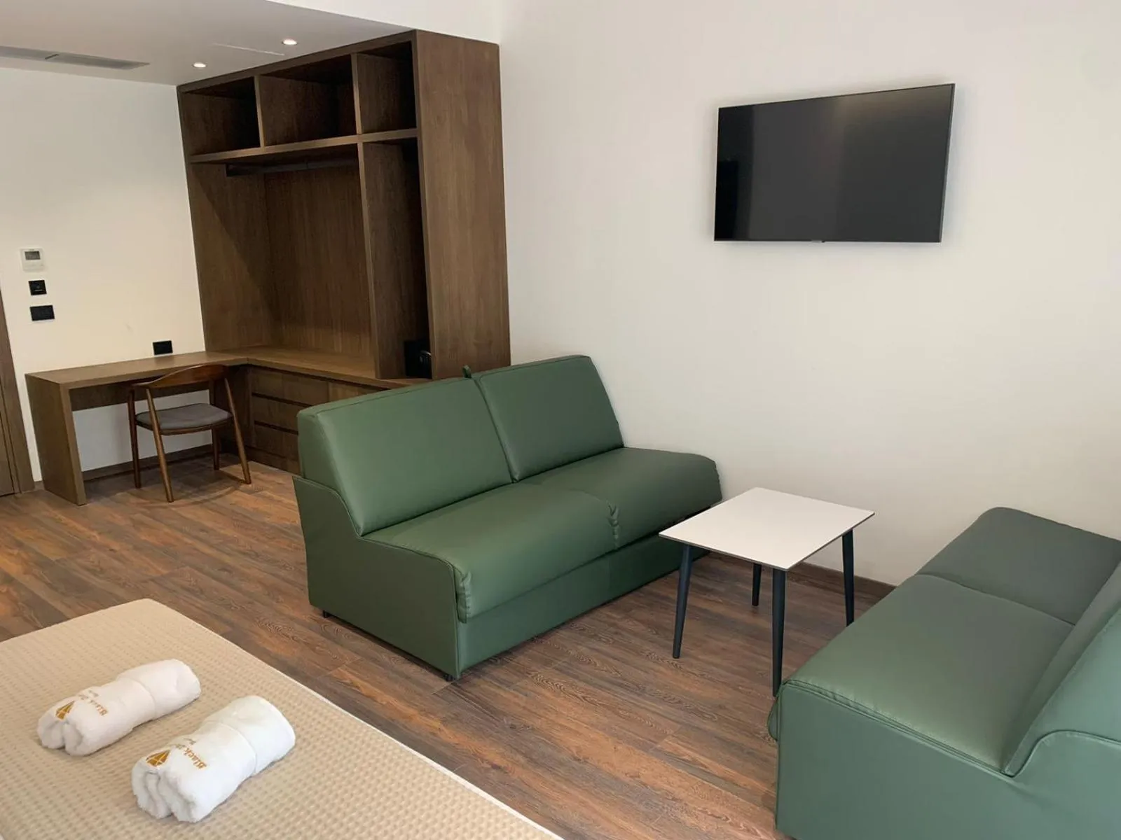 Black Diamond Hotel Dhermi