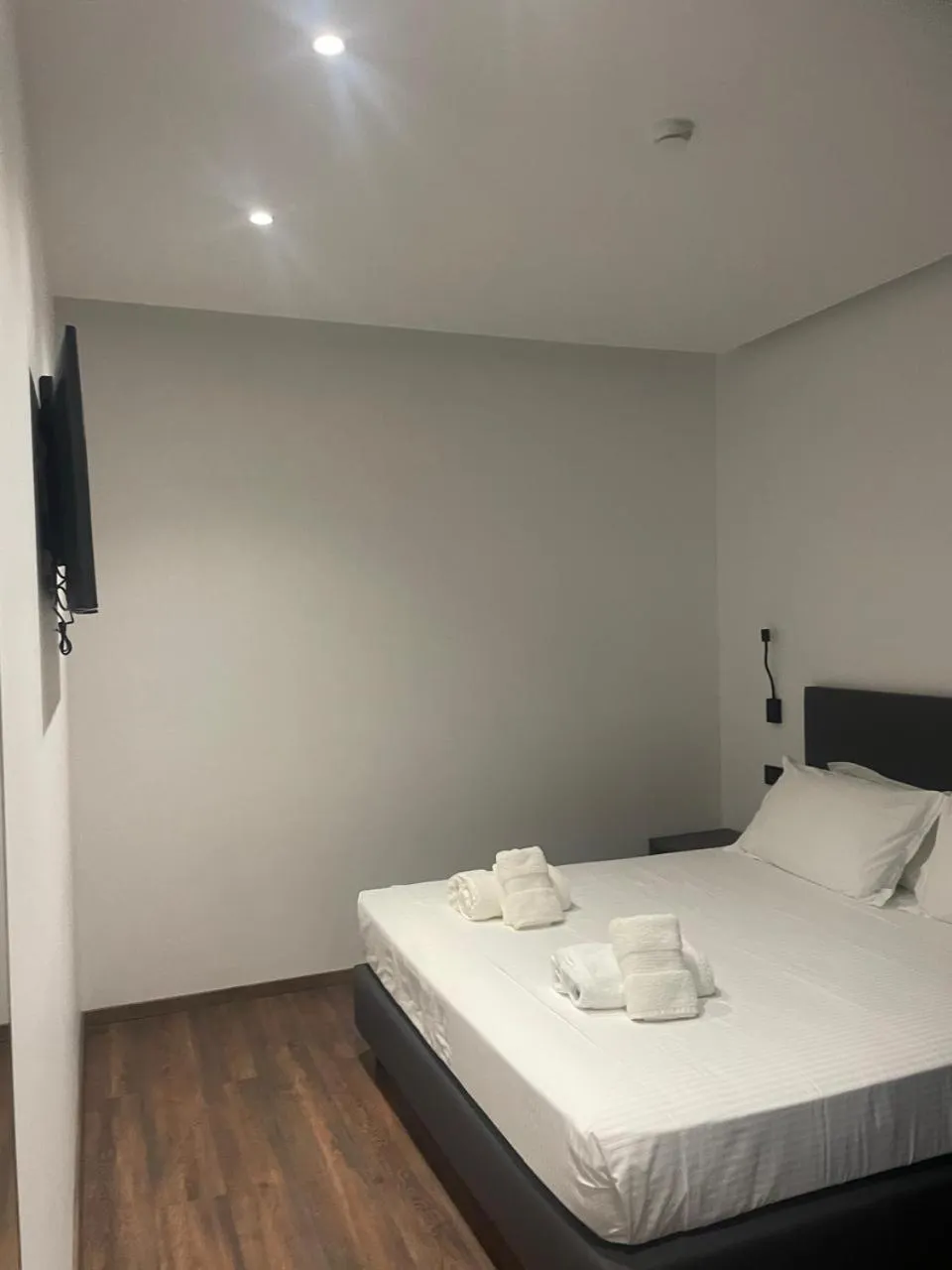 Bed in Black Diamond Hotel Dhermi