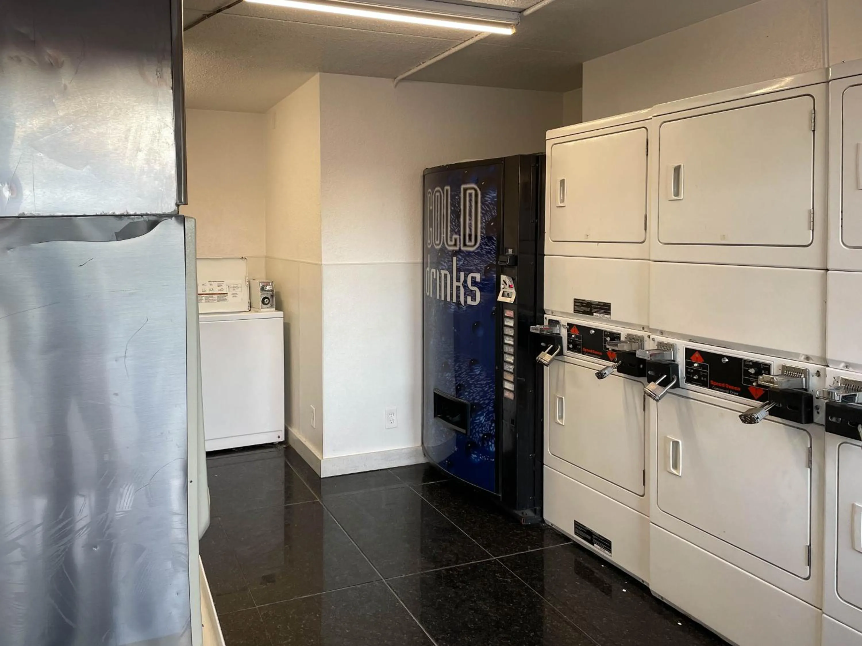 laundry in Studio 6 Houston TX Brookhollow