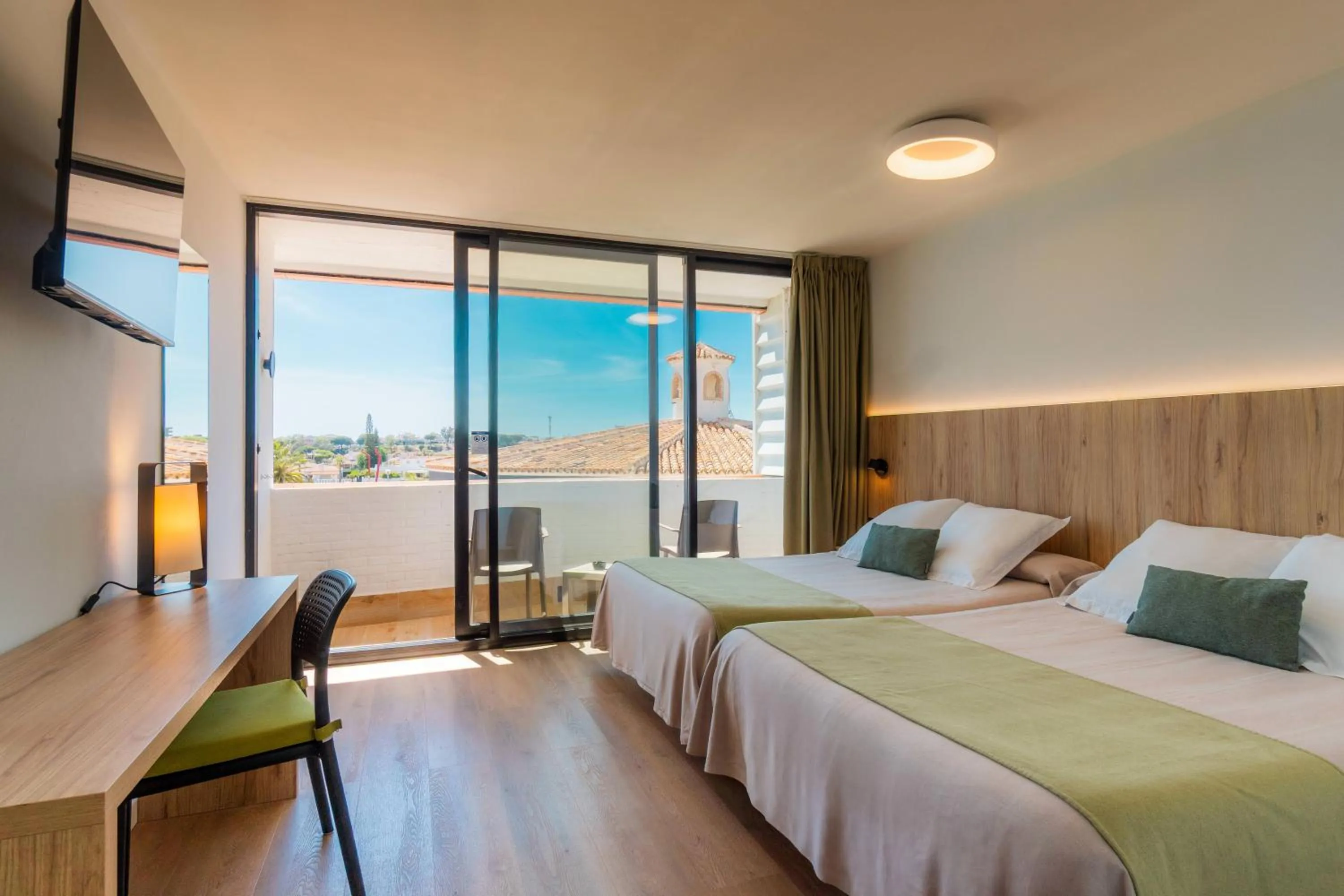 Bedroom, Bed in Ohtels Carabela