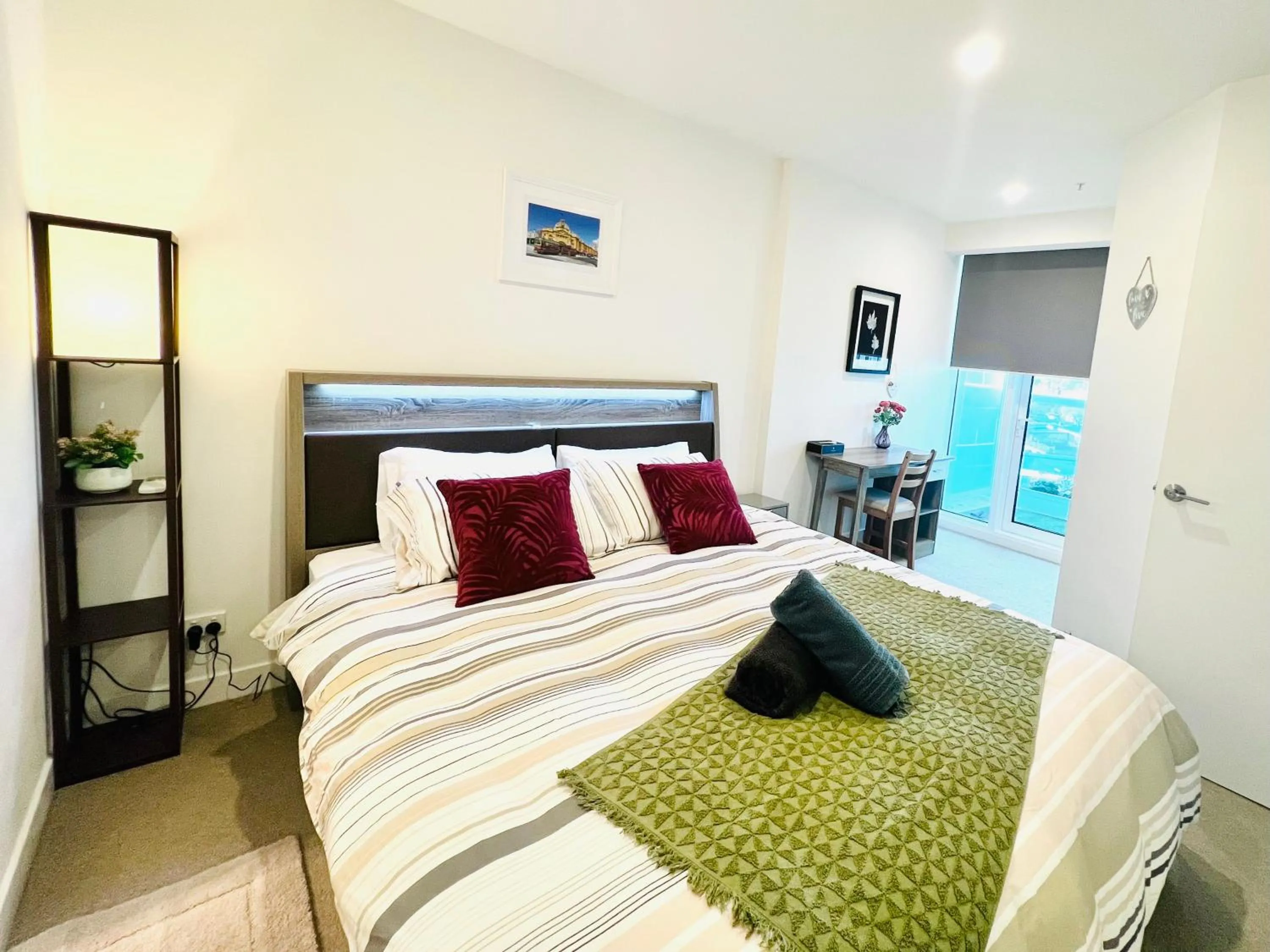 Bed in Sweet Home Apartment North Melbourne