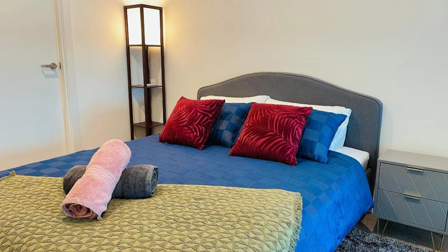 Bed in Sweet Home Apartment North Melbourne