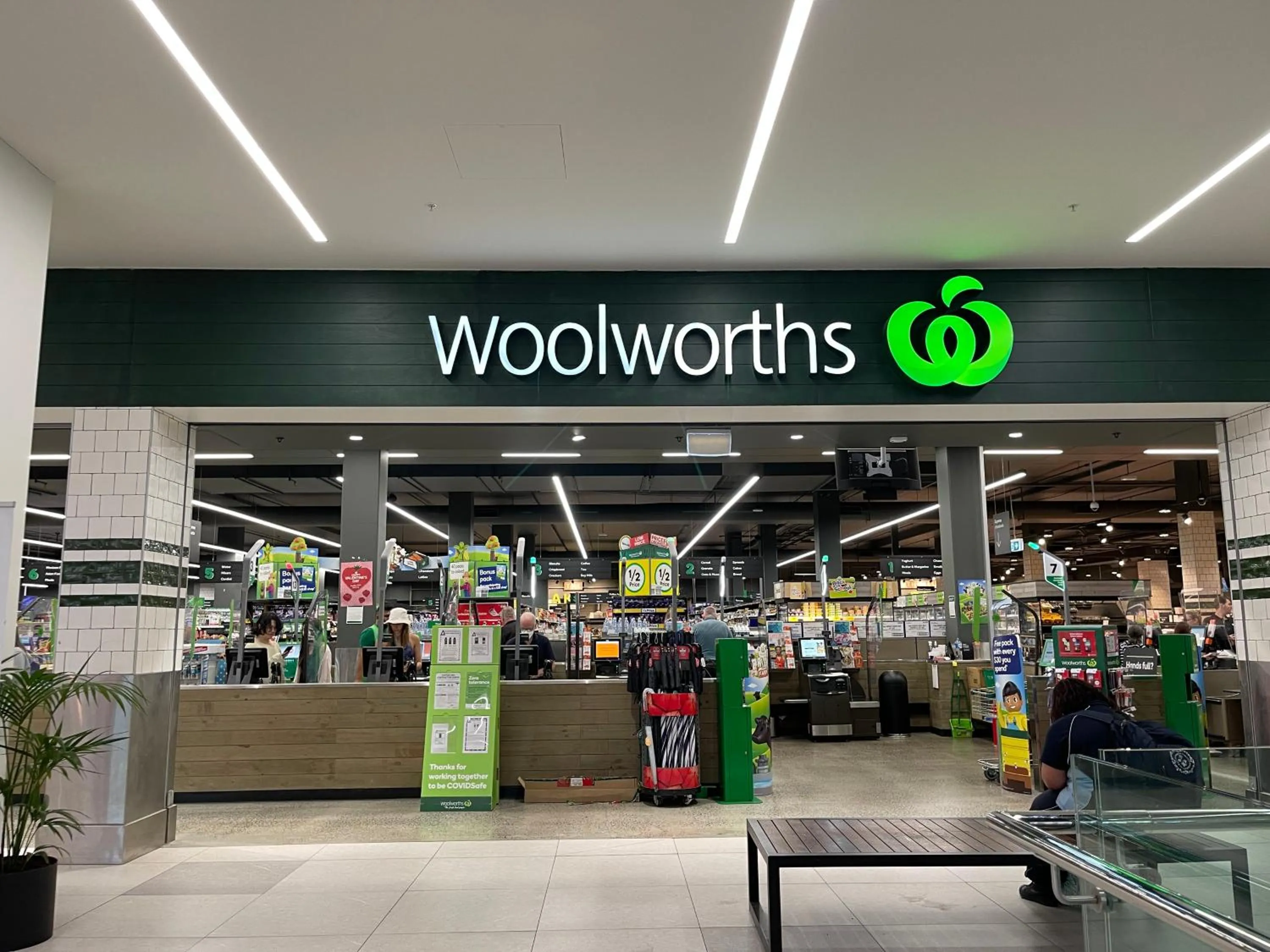 On-site shops in Sweet Home Apartment North Melbourne