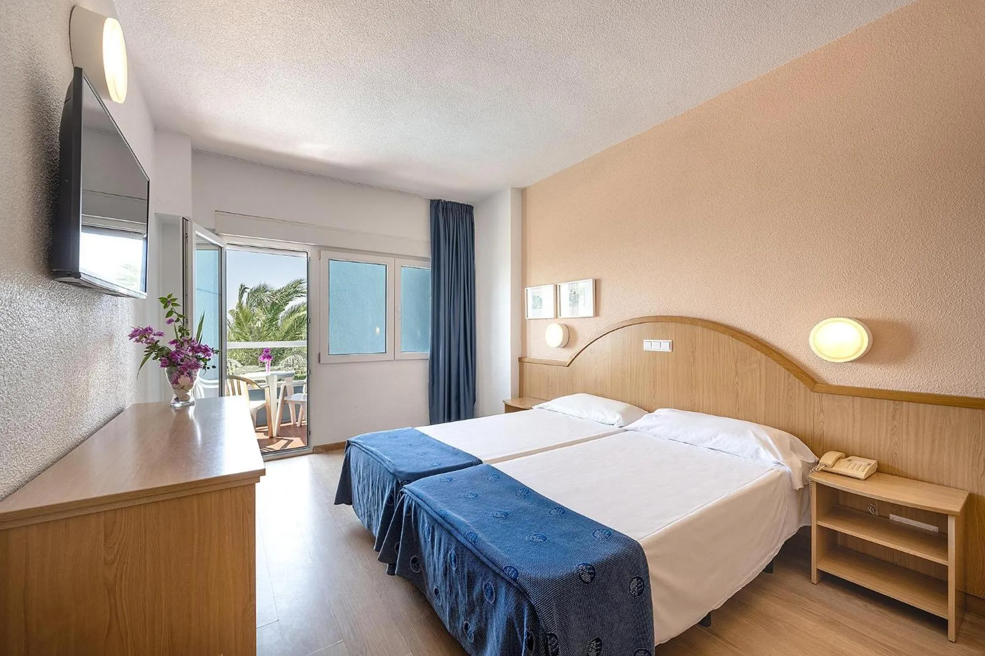 Photo of the whole room, Bed in Hotel Playas de Guardamar