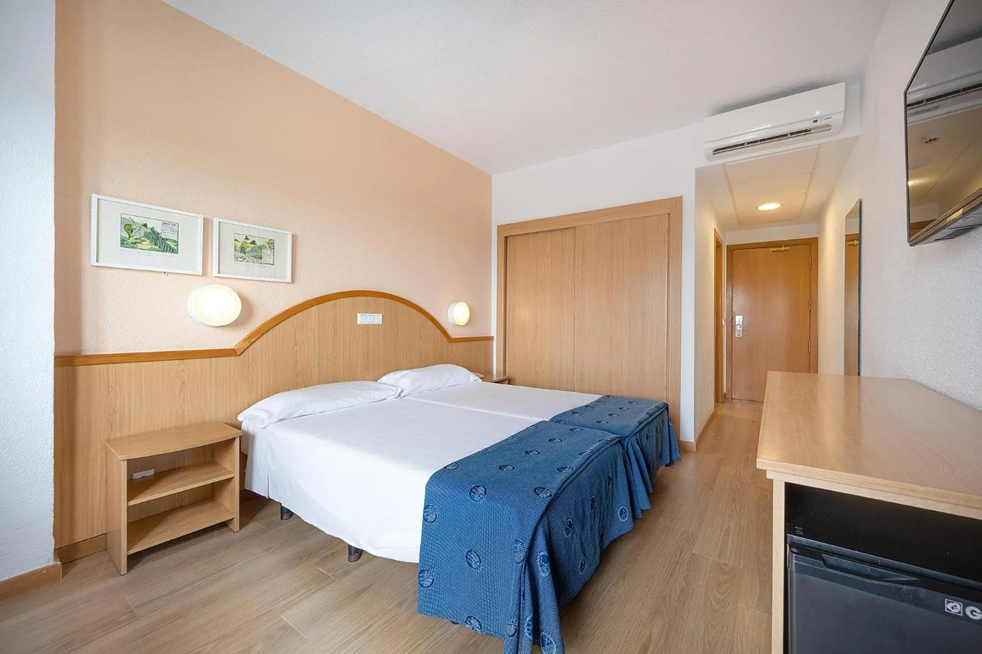 Photo of the whole room, Bed in Hotel Playas de Guardamar