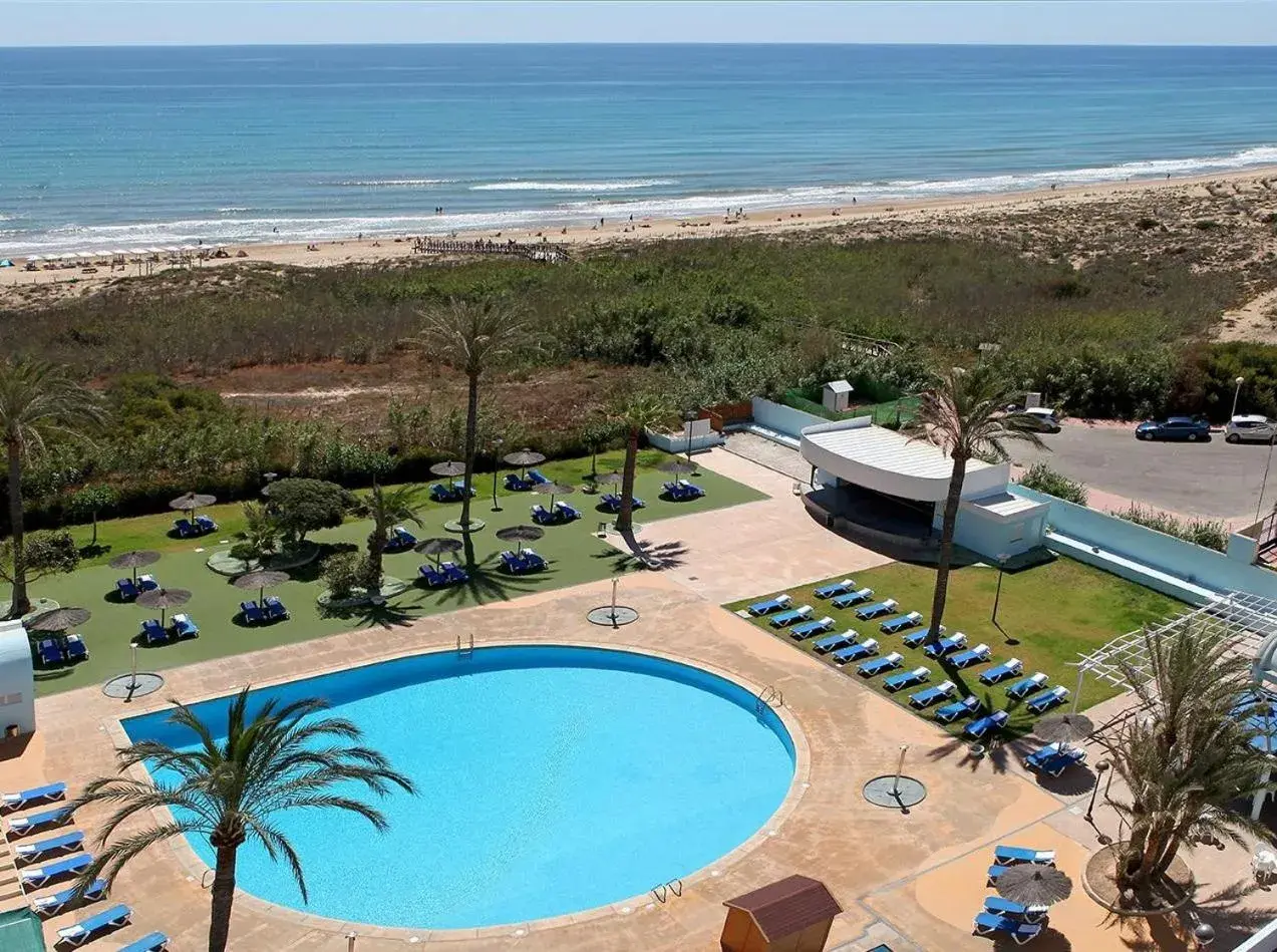 Swimming pool in Hotel Playas de Guardamar Swimming pool in Hotel Playas de Guardamar