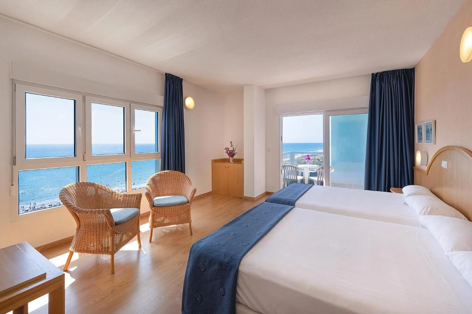 Photo of the whole room, Bed in Hotel Playas de Guardamar